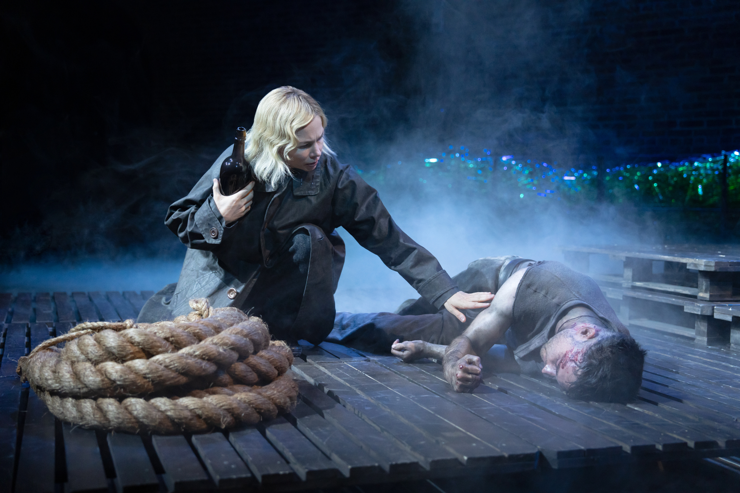 Anna Christie - Photos by Julieta Cervantes - 2.png