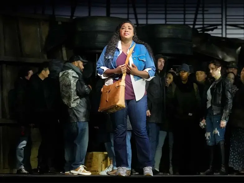 carmen-setting-785x590.webp
