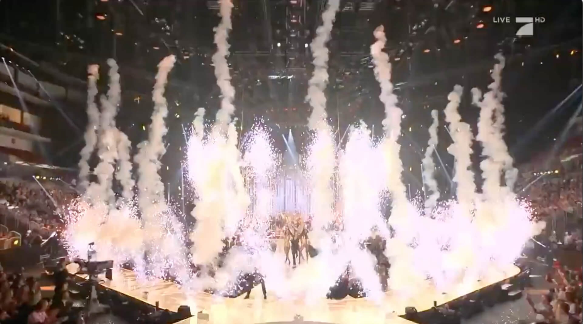 Germany's Next Top Model - Season Finale Opening Number 13.jpg