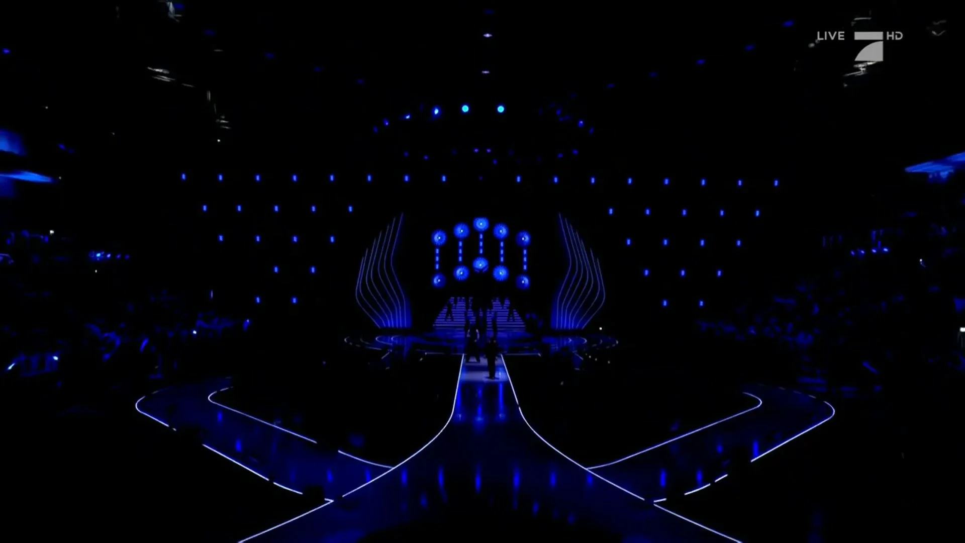 Germany’s Next Top Model: Opening Number of Season 14 Finale