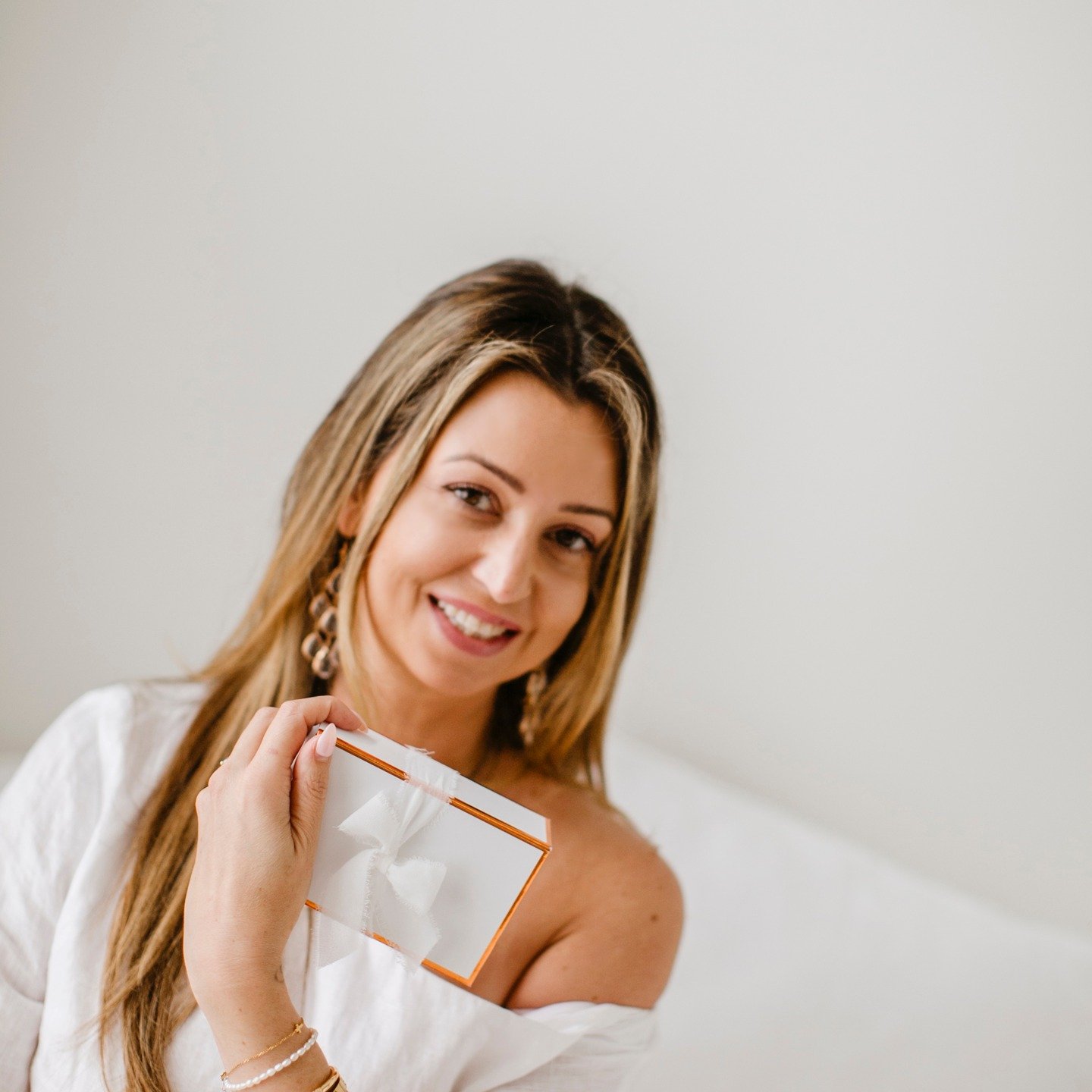 Happy Mother&rsquo;s Day to all the beautiful mums 🤍
Celebrate someone special with the gift of confidence, self-care, and effortless beauty.
Our gift vouchers are the perfect way to spoil your mum with beautifully enhanced brows or lips ✨
And to ce