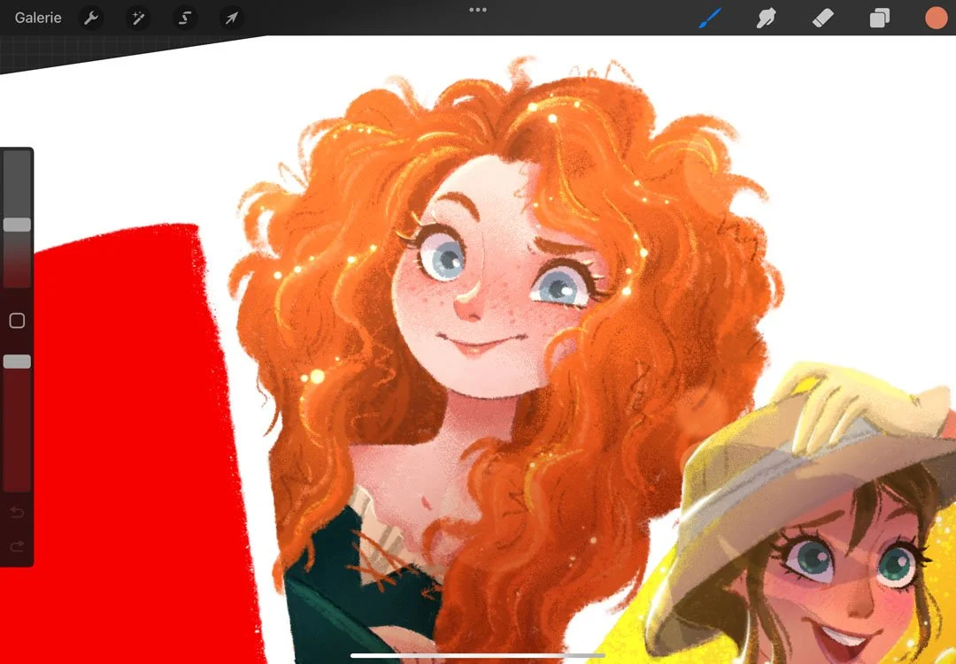 Deux personnages de dessin animé, une femme avec de longs cheveux roux bouclés et une autre femme portant un chapeau, souriantes.