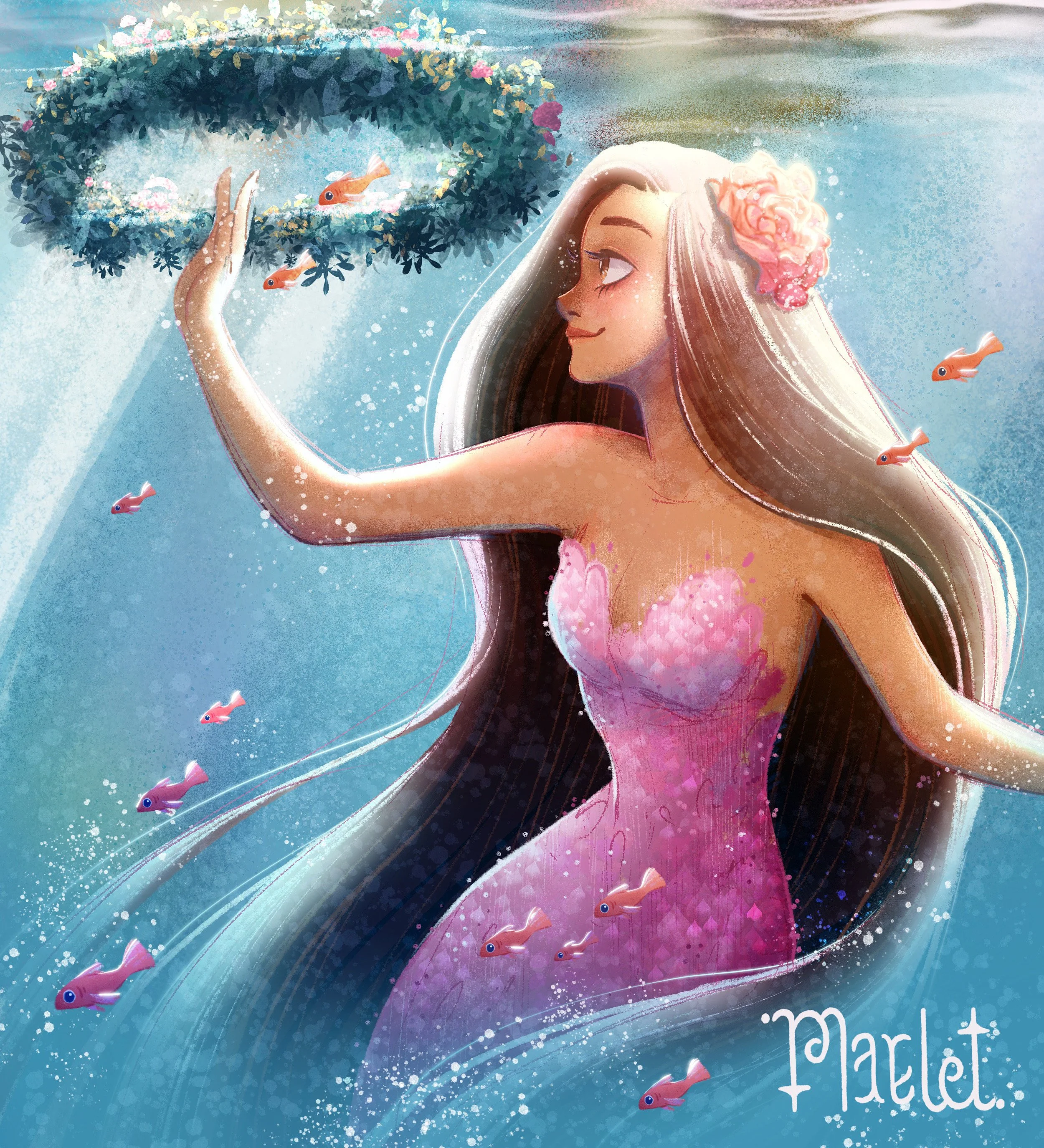 Une femme avec de longs cheveux blancs, portant un maillot de bain rose, nage sous l'eau avec des poissons roses et un arbre avec des fleurs en arrière-plan.