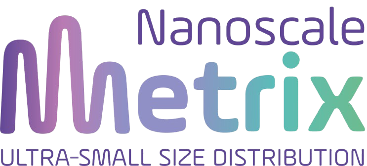 Une illustration avec les mots "Metrx Nanoscale" en couleur violette et verte, et "Ultra-Small Size Distribution" en violet en dessous.