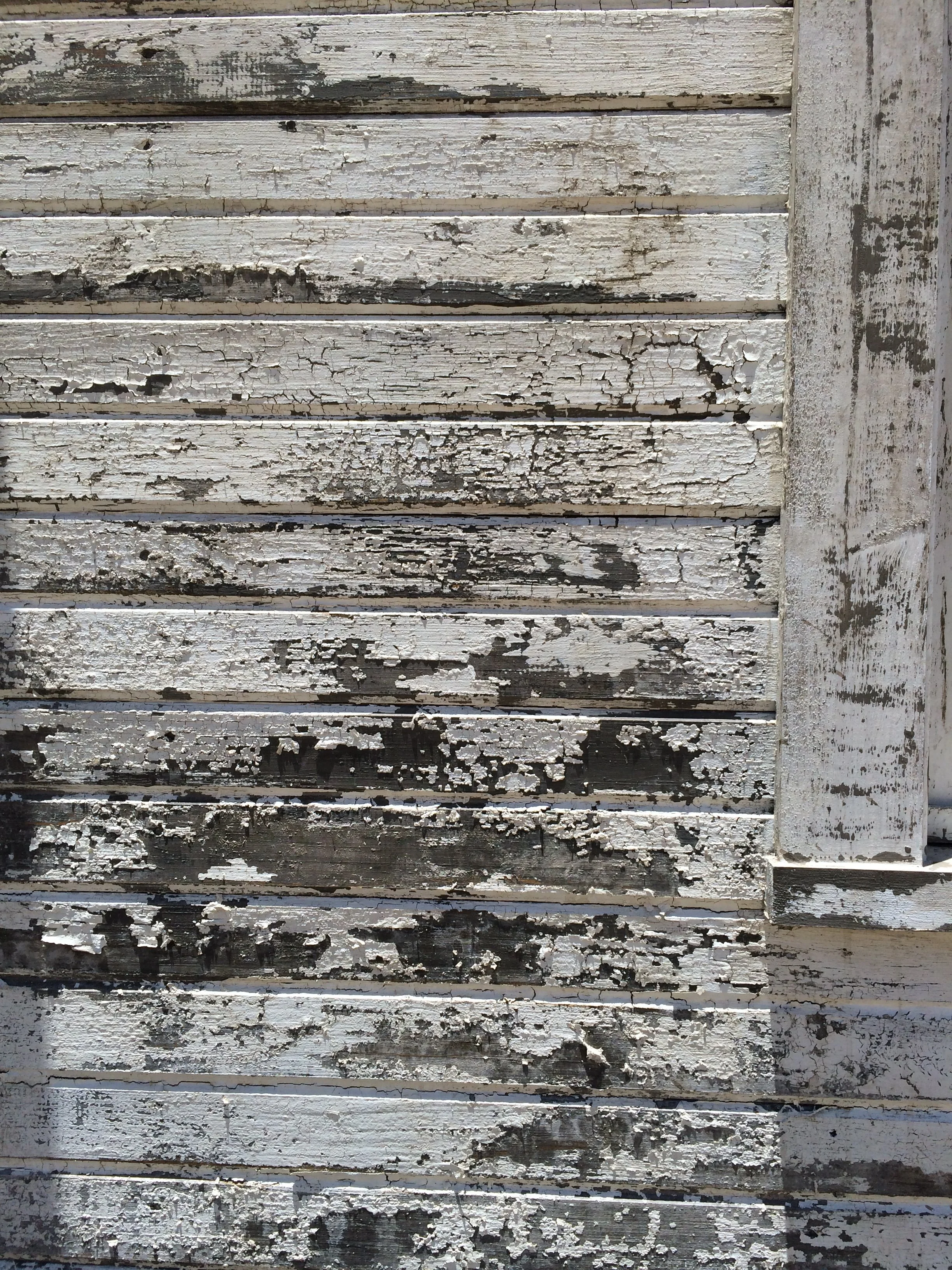 Faux painted crackle treatment for TV series