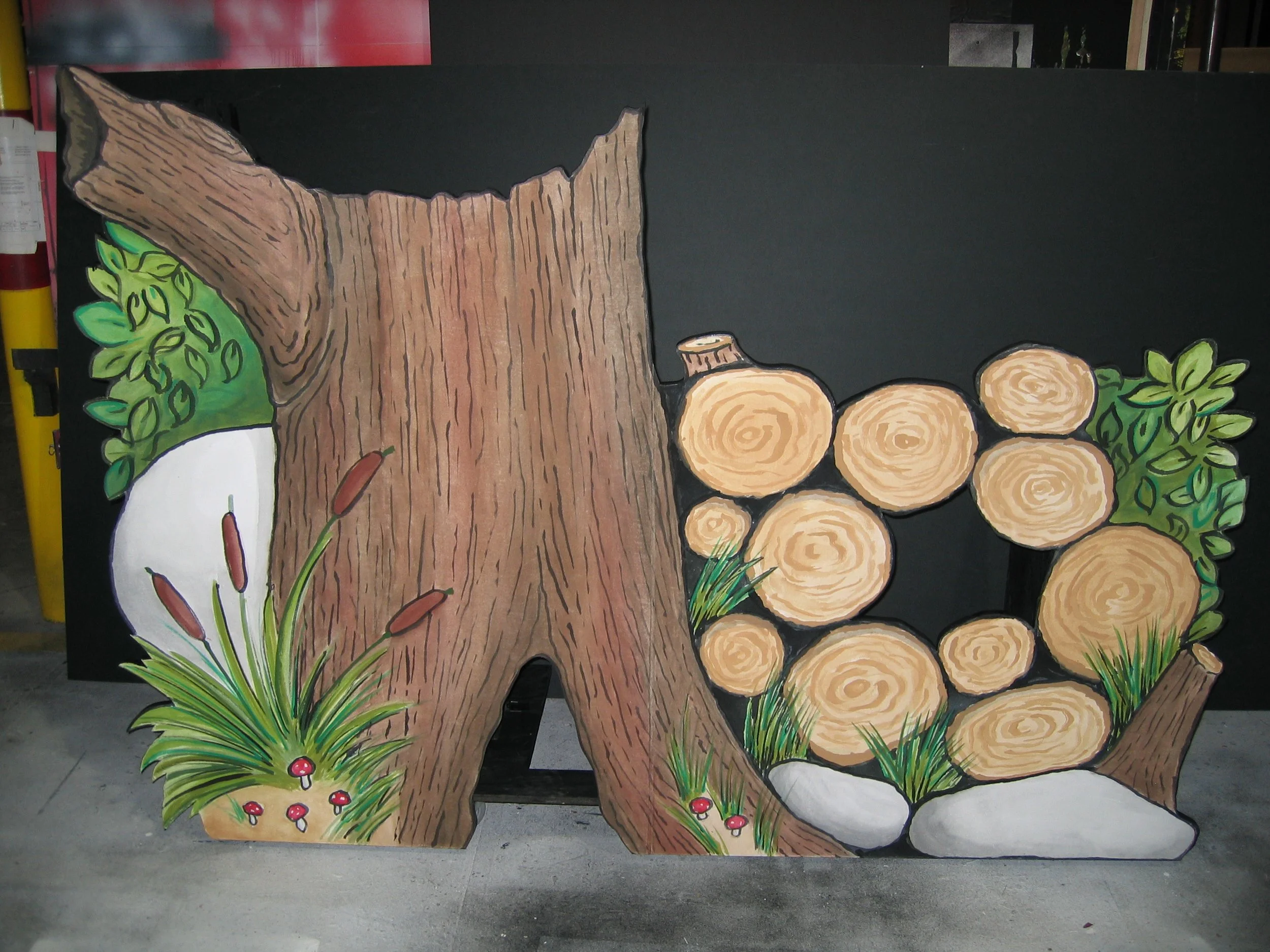 Painted set pieces for Dollywood