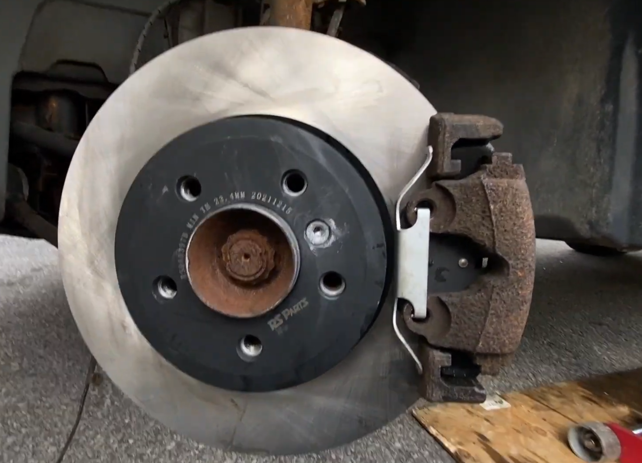 Moat Mobile Brakes Replacing Pads And Rotors At Kennesaw State University Georgia