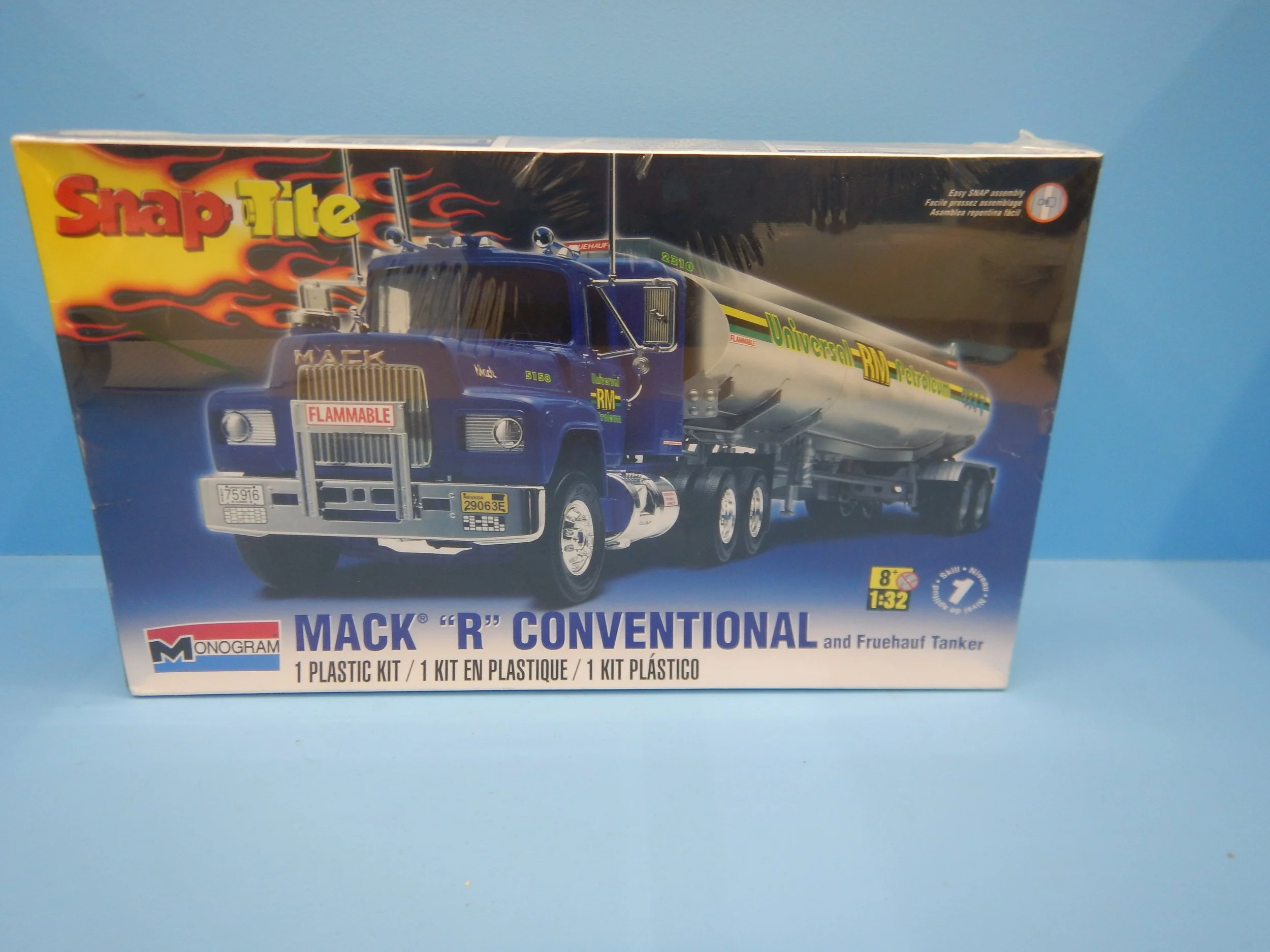 MACK R MODEL WITH FRUEHAUF TANKER, OPEN BOX, 85-1961TS