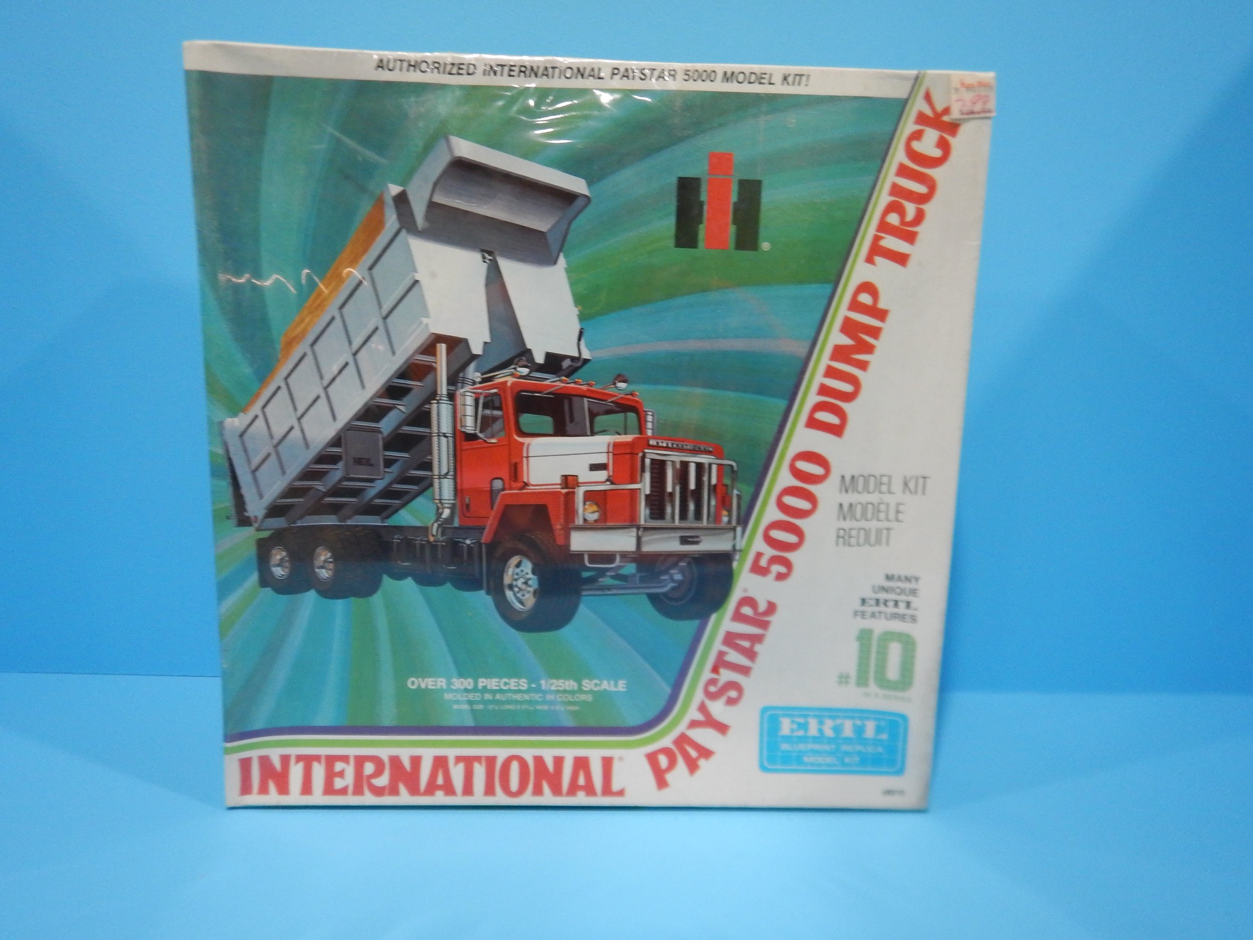 INTERNATIONAL PAYSTAR 5000 DUMP TRUCK, 8010GK1