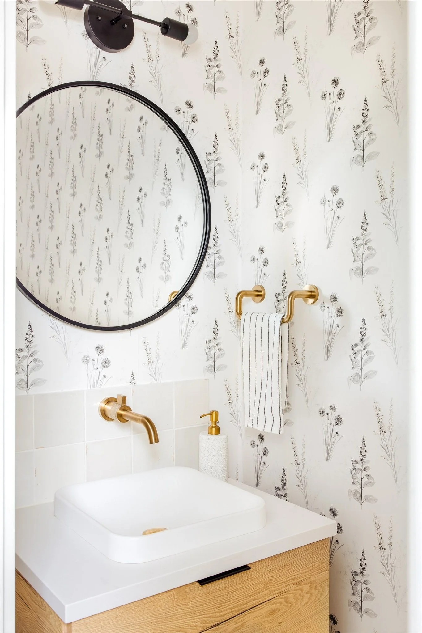 Backsplash, best tile selection, tile bathroom