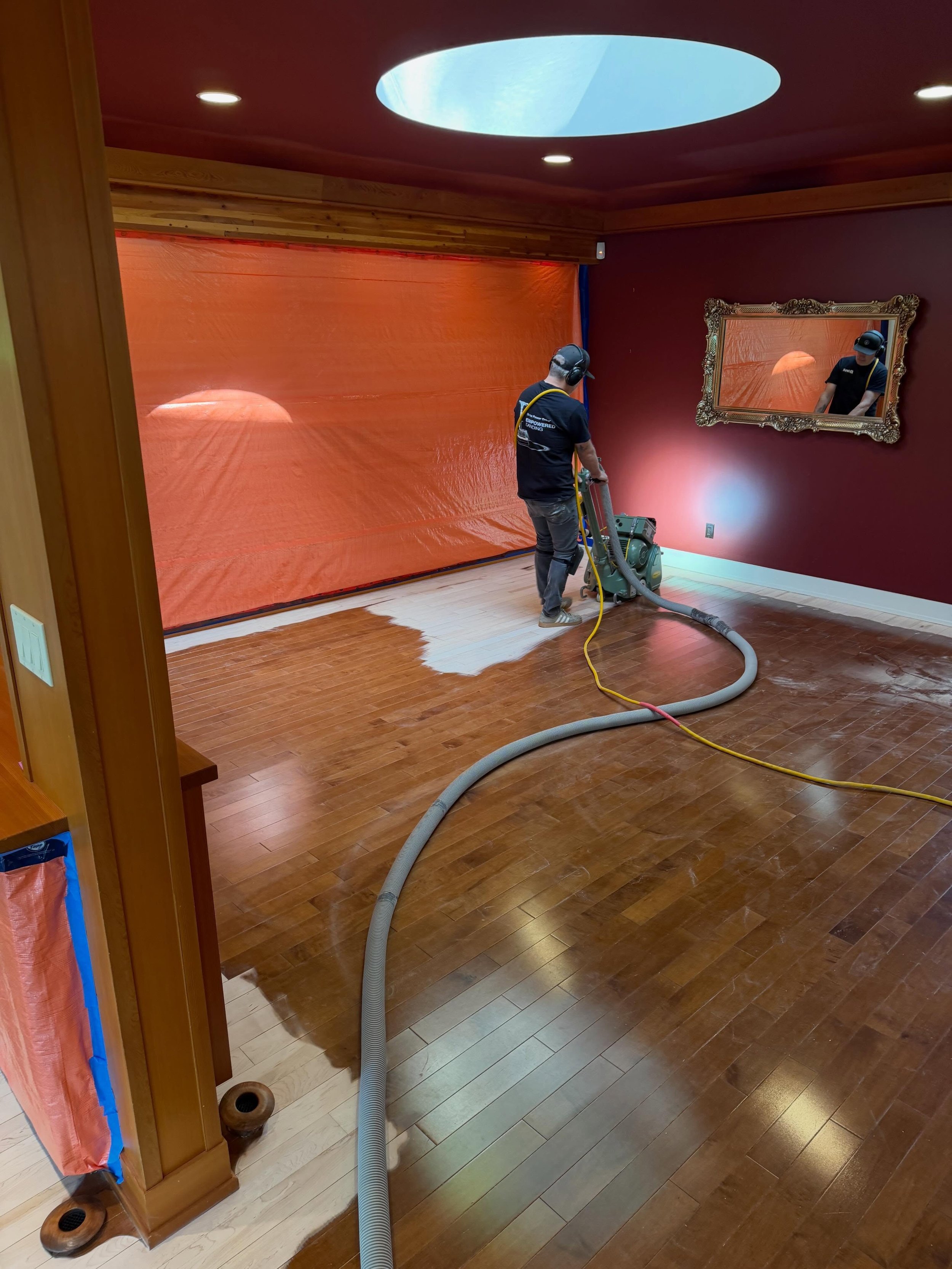 Watching this hardwood floor transformation come to life ✨

Our team is bringing this beautiful home back to life using our dust-contained refinishing process, restoring the integrity of the wood while respecting the home around it.

✔️ Dust containm