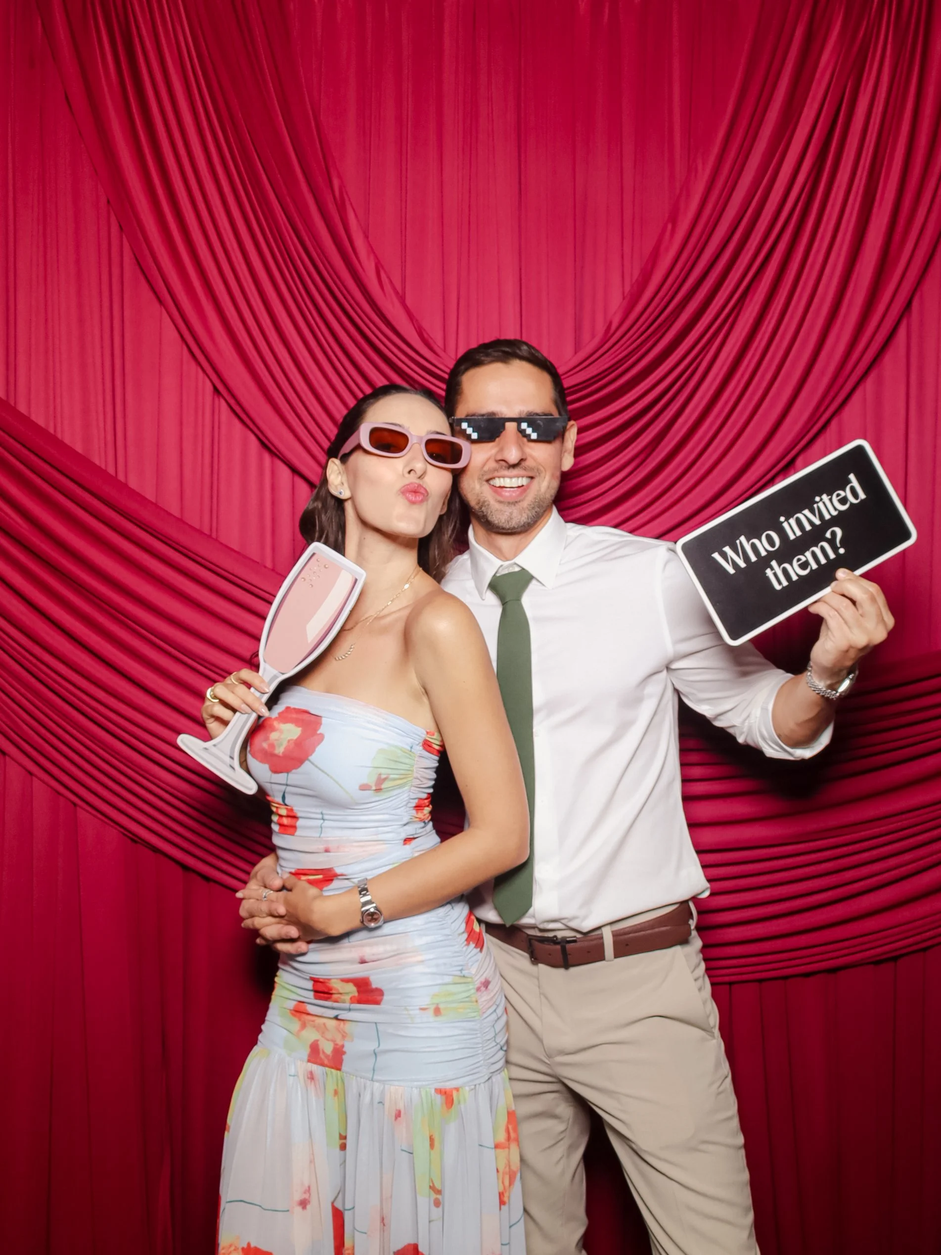 Atlanta Photobooth Rental, Georgia Photo booth Rental, Upscale Photobooth Atlanta, Gwinnett Photobooth Rental,