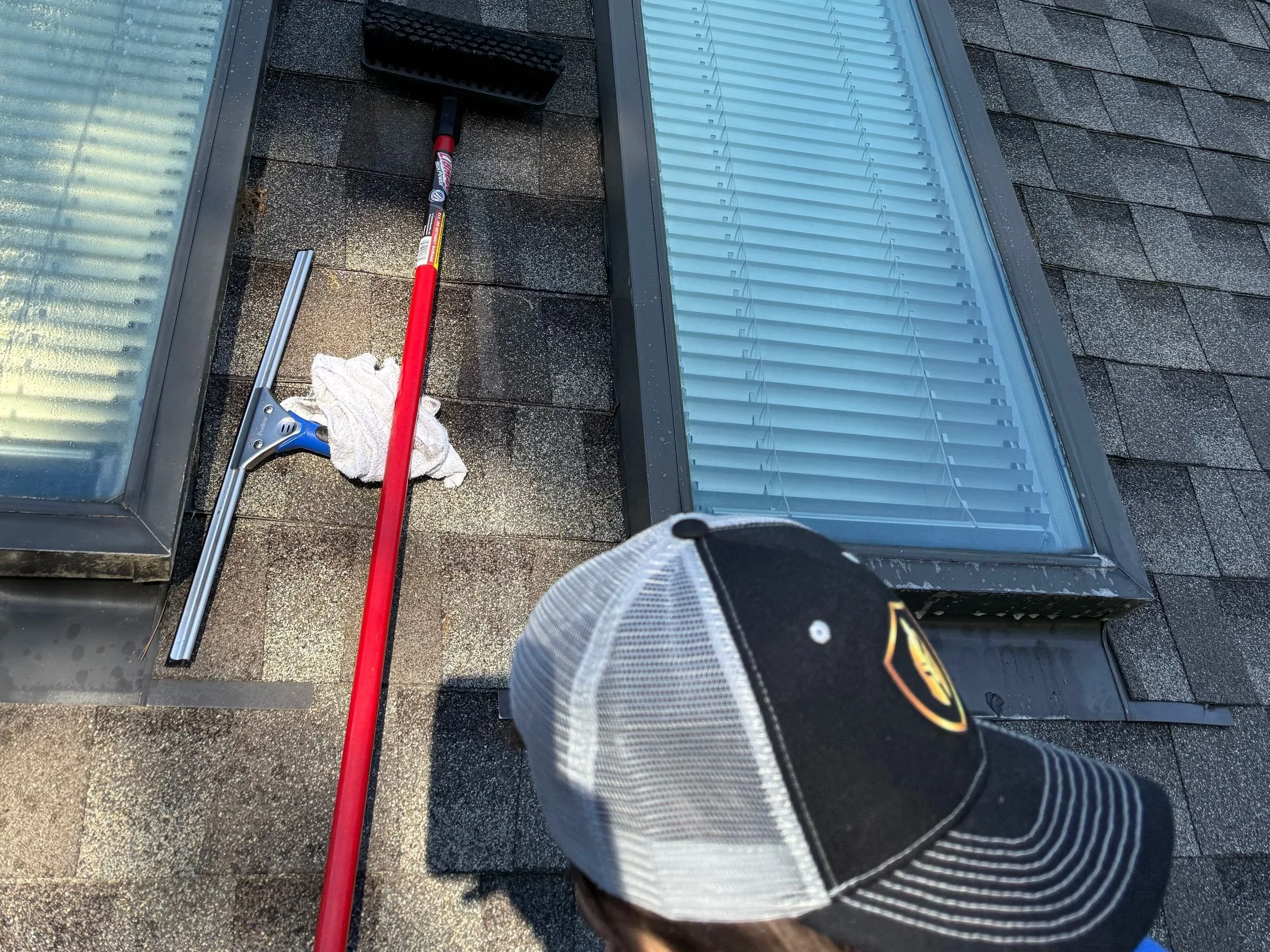 Exterior window cleaning on Lake Keowee in Salem South Carolina