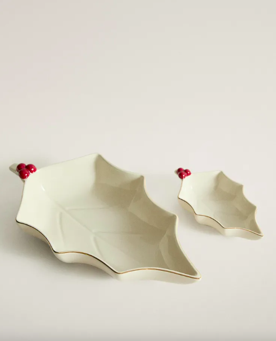 ZH CHRISTMAS HOLLY STONEWARE BOWL.png