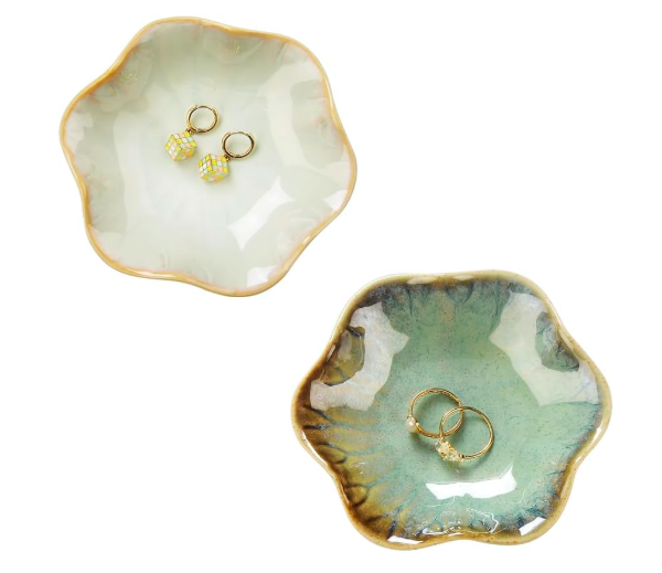 White Lotus Leaf Shape Ring Holder Dish.png