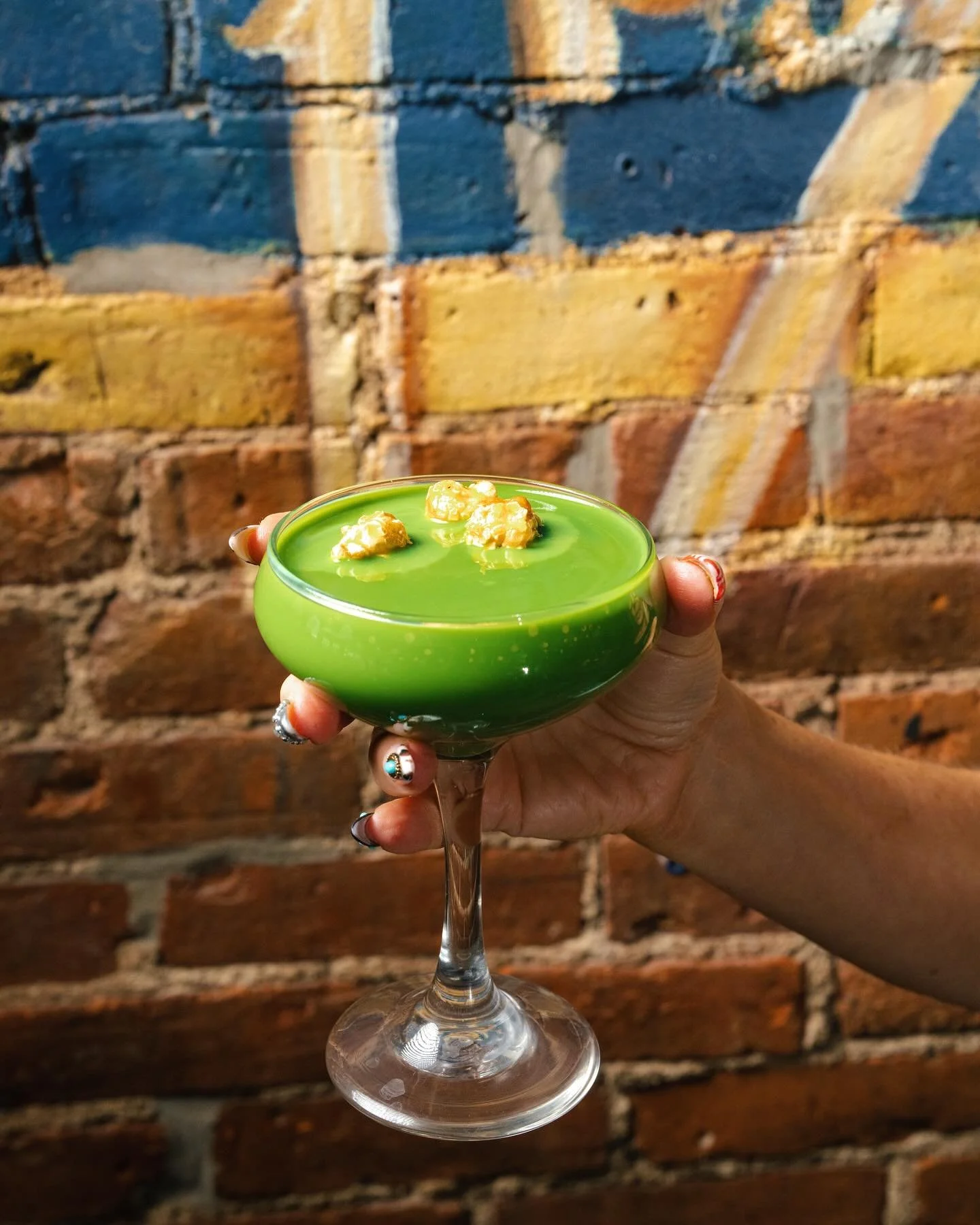Brighten Up Your Wednesday 🍸

Banana Matcha Martini 

#revolution #revolutionmorristown