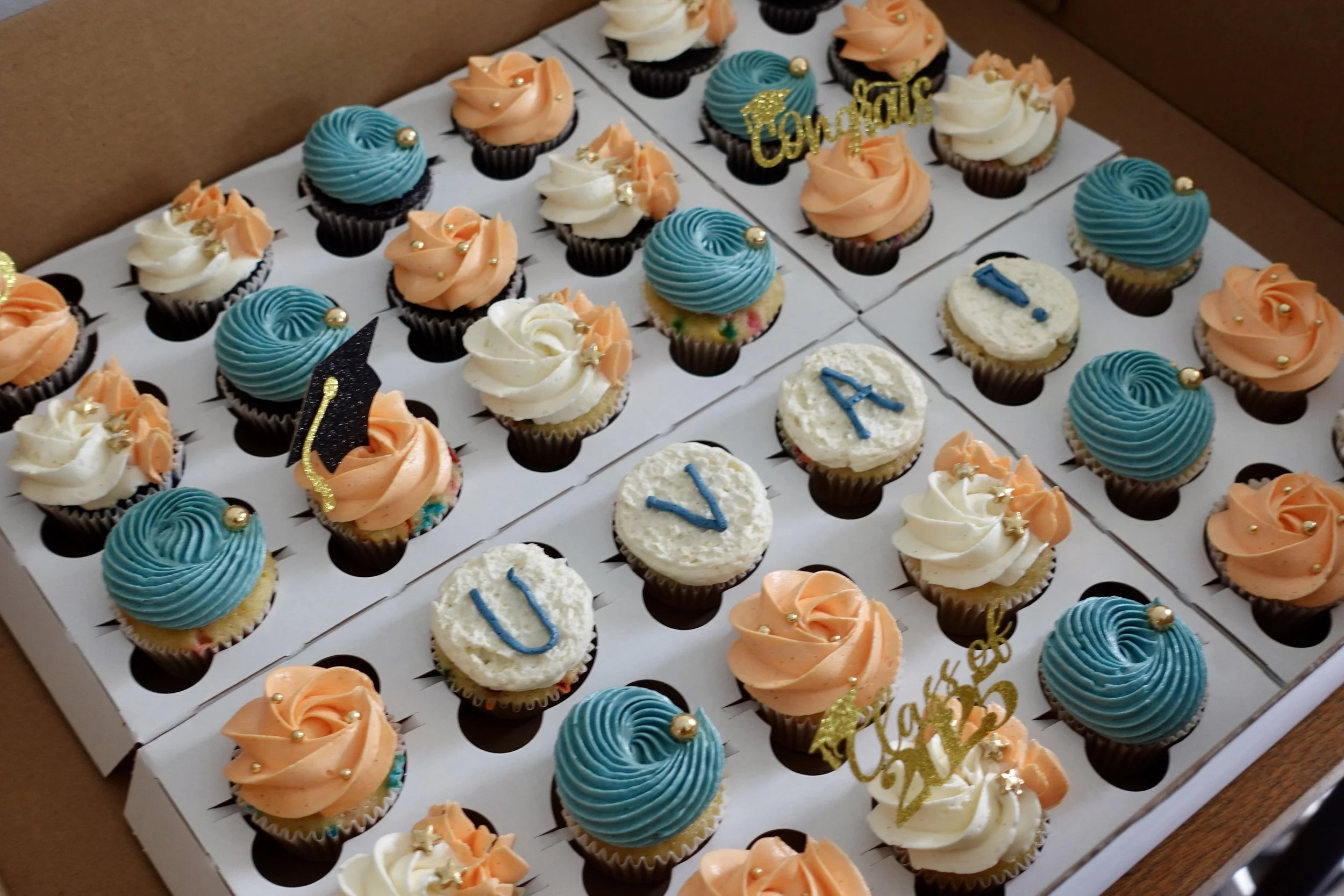 Custom Graduation Cupcakes
