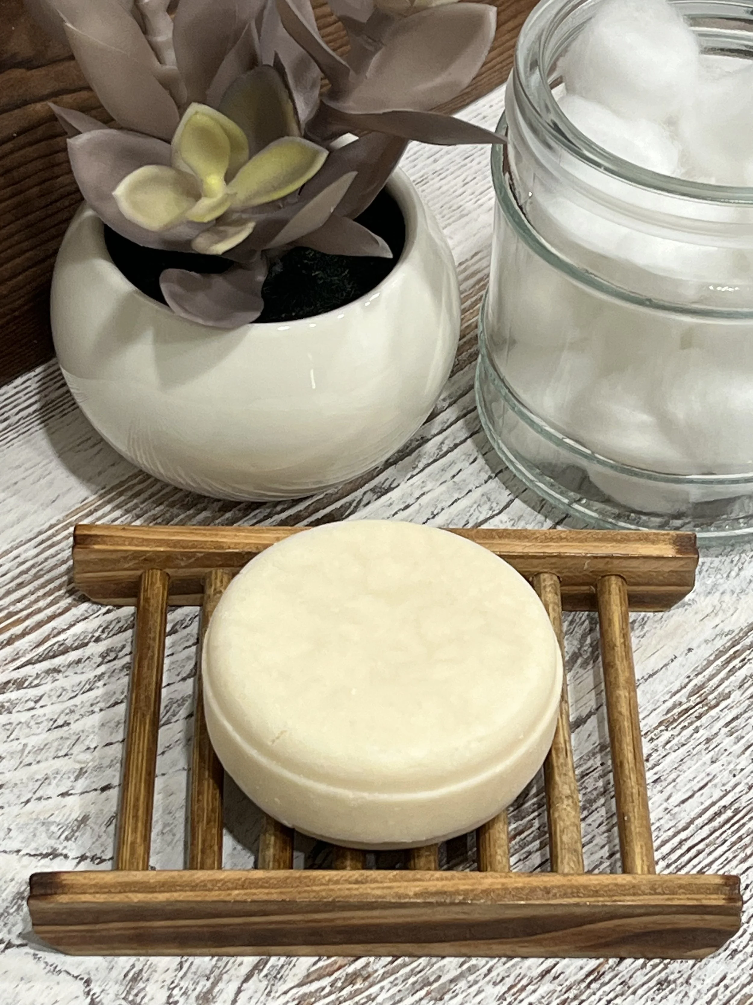 Sandalwood Shampoo Bar