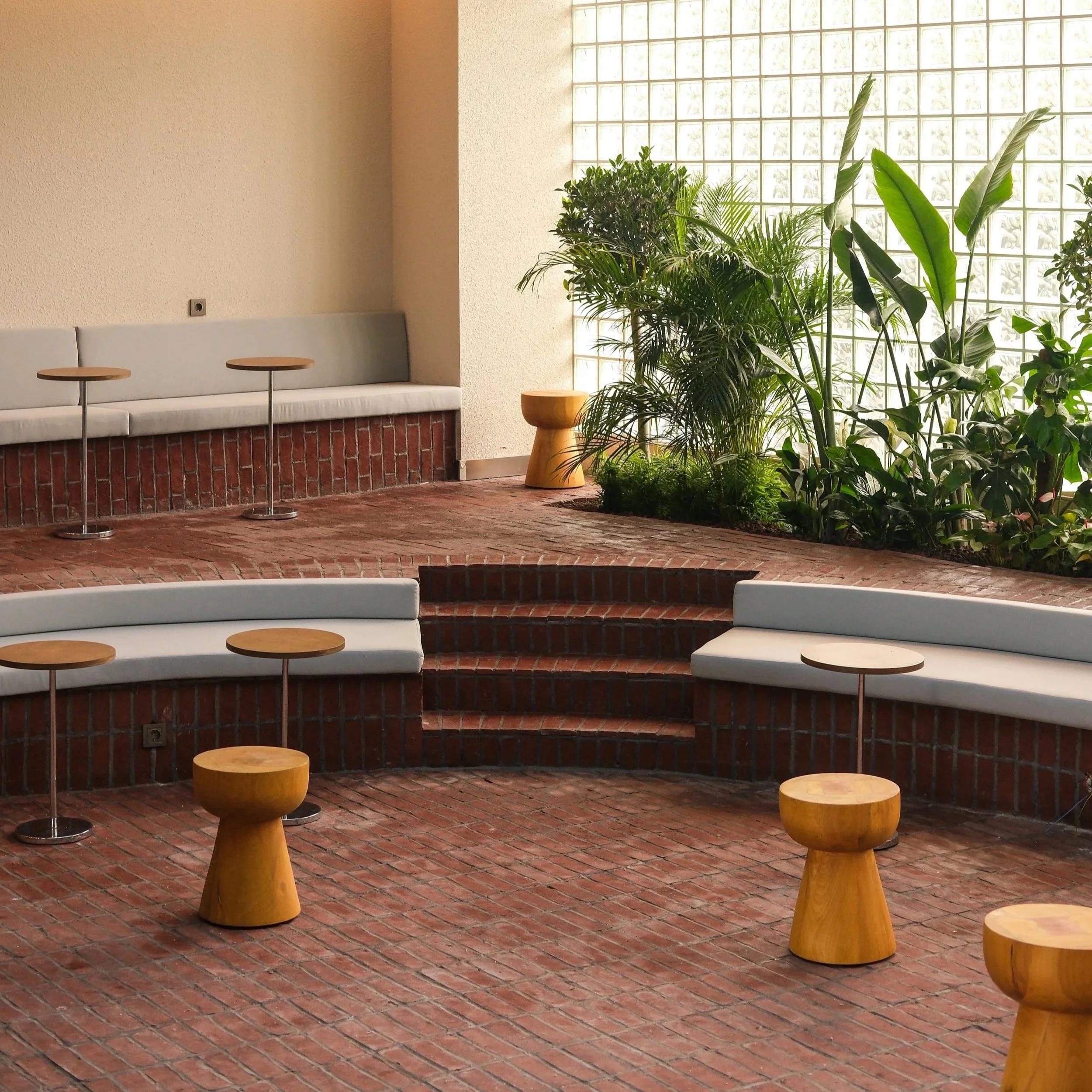 A Next-Generation Work Space