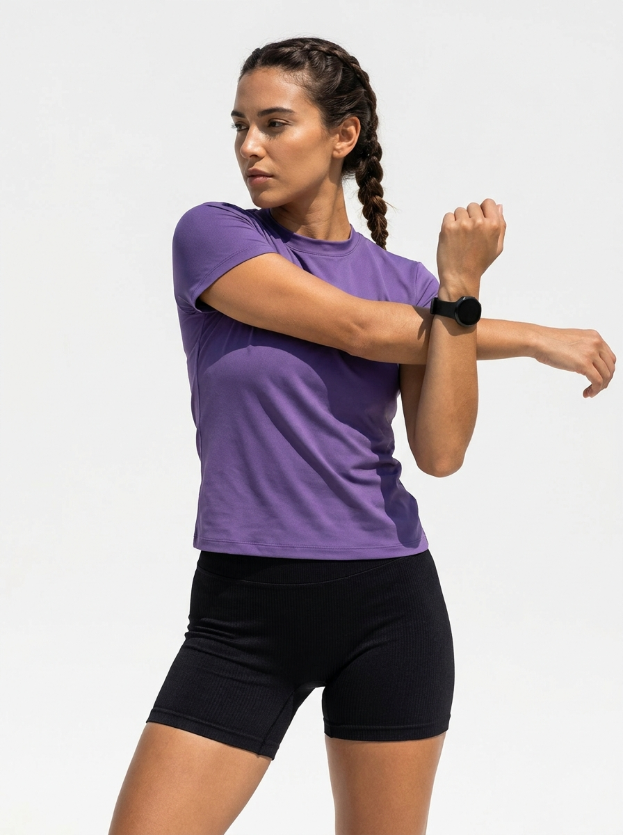 Woman_in_athletic_wear_stretching_202606251035 1.png
