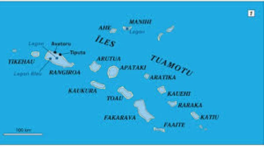 Map of the Tuamotu Islands showing various atolls and islands in the Pacific Ocean.