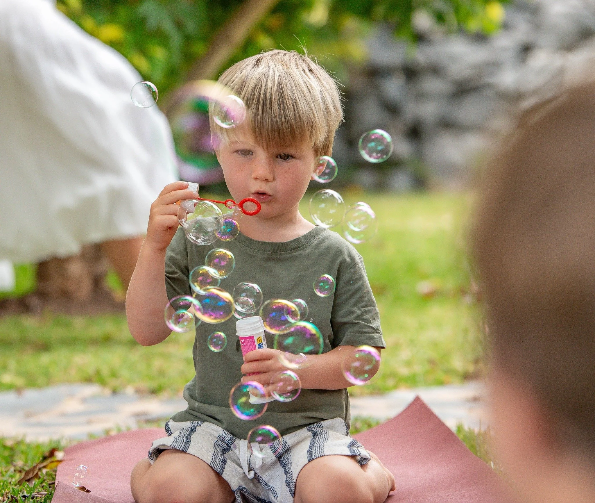 Boredom isn't the absence of something.
It's the beginning of something.
A gift that allows children to discover their own creativity, imagination, and sense of wonder. ✨🤍