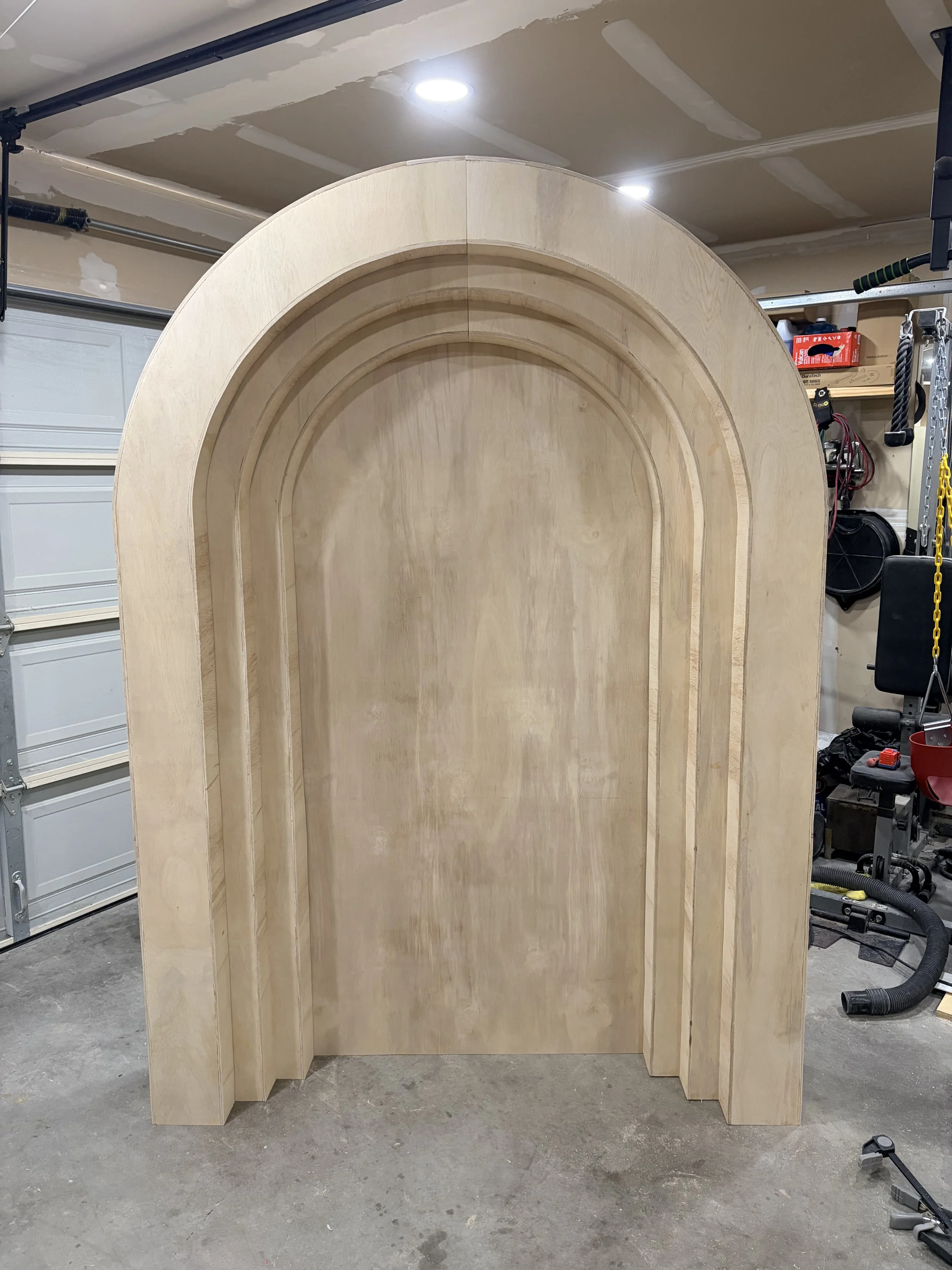 Multi-layered Arch with Backing 
7ft x 5ft