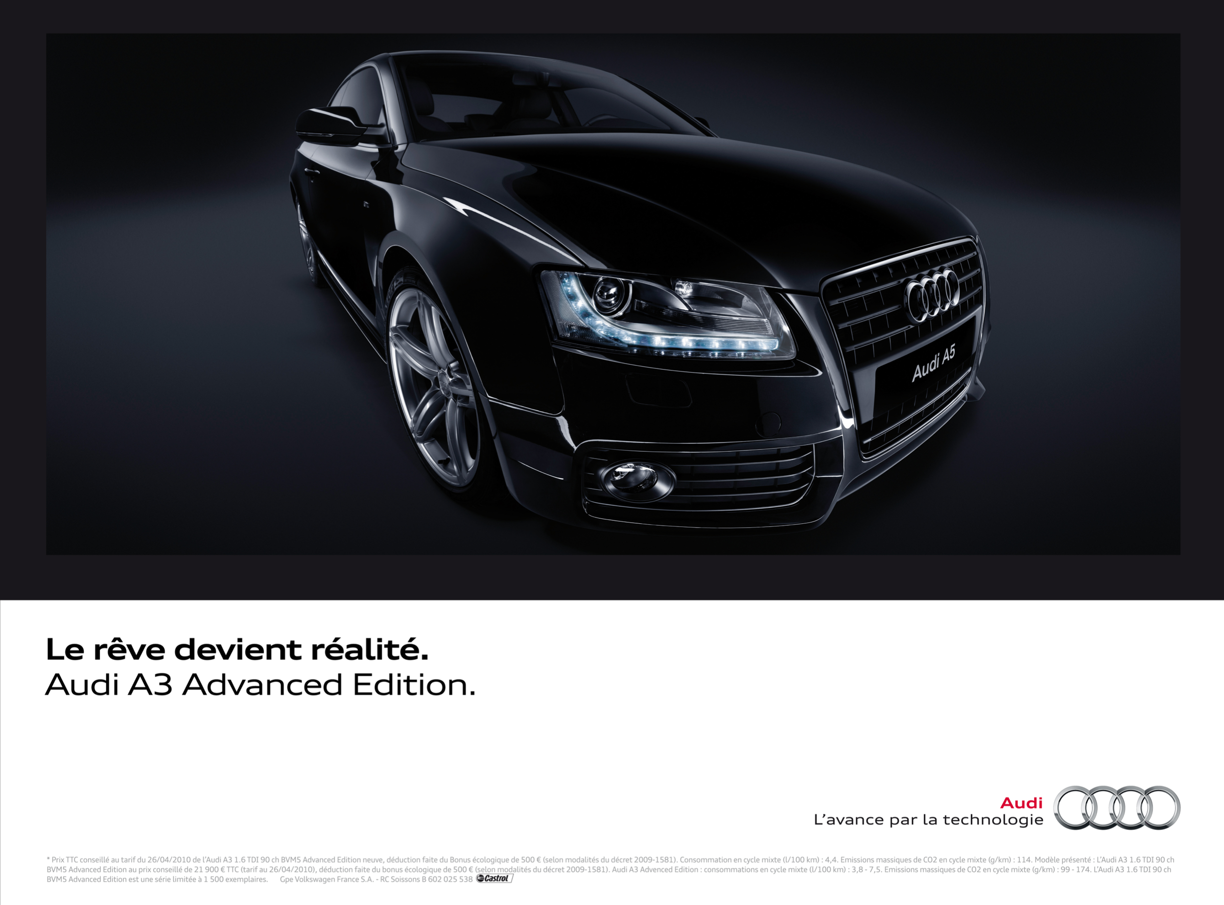 Une image d'une voiture noire Audi A5 à l'avant, avec un fond sombre. Texte en dessous indiquant que le rêve devient réalité, mentionnant l'Audi A3 Advanced Edition.