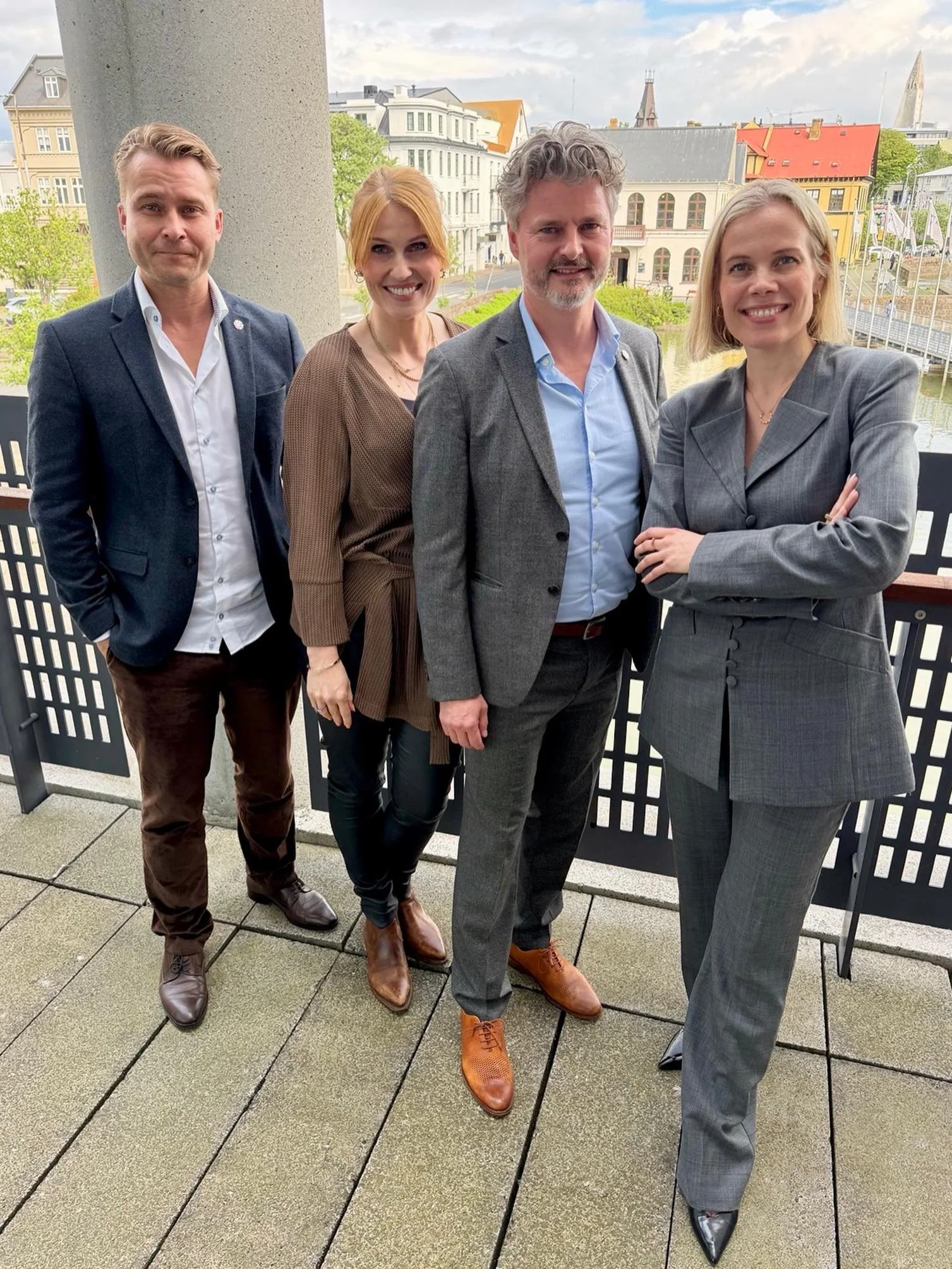 Vi&eth;reisn &iacute; Reykjav&iacute;k er til &thorn;j&oacute;nustu rei&eth;ub&uacute;in💥