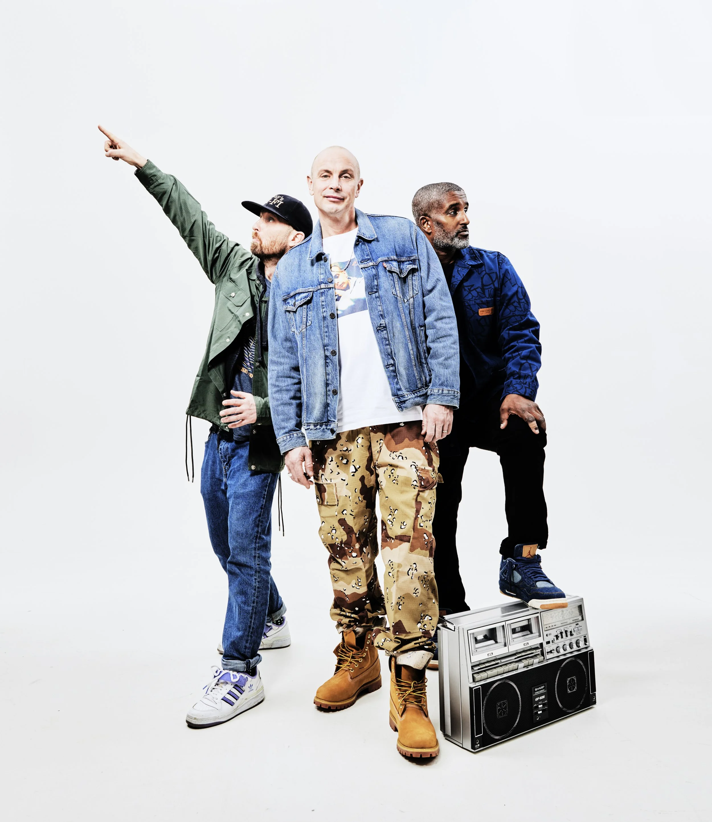 Petter, Eye I, Sleepy