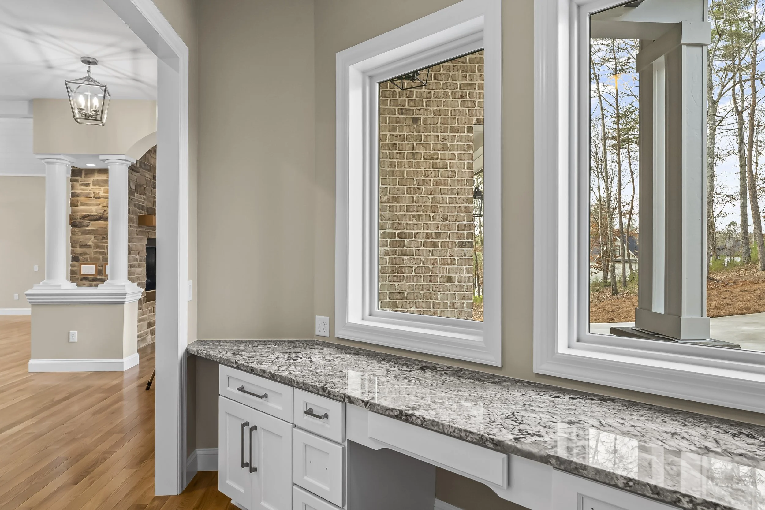 31-5715 leeward lane-27.jpg