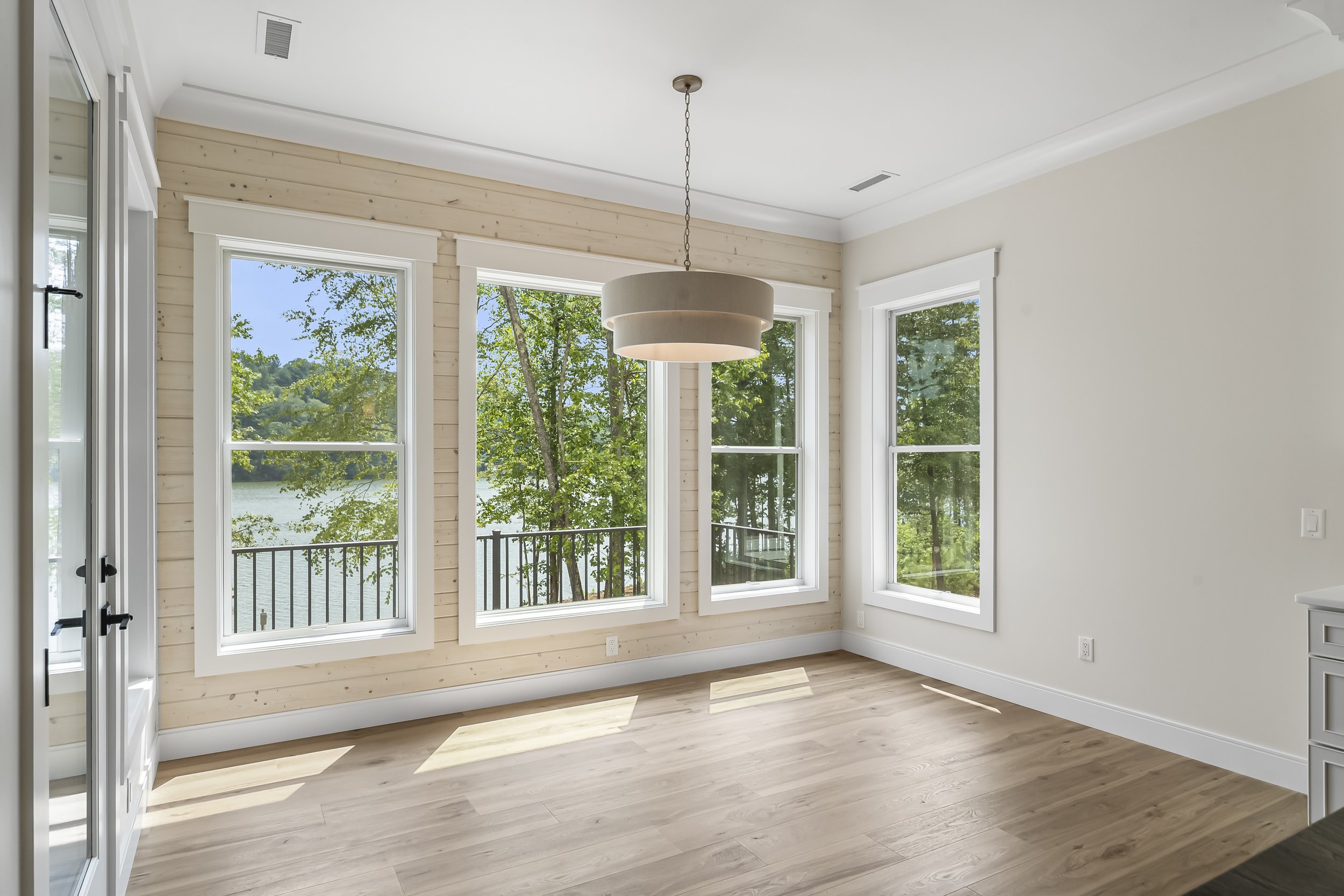 12-1772 scenic ln-12.jpg