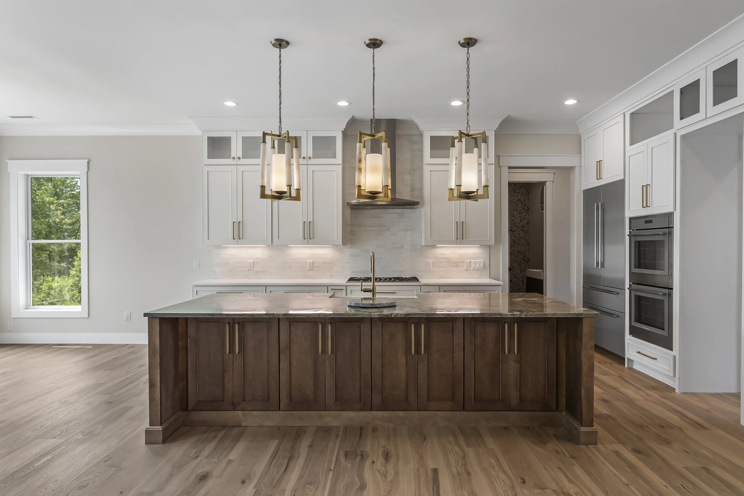 10-1772 scenic ln-10.jpg