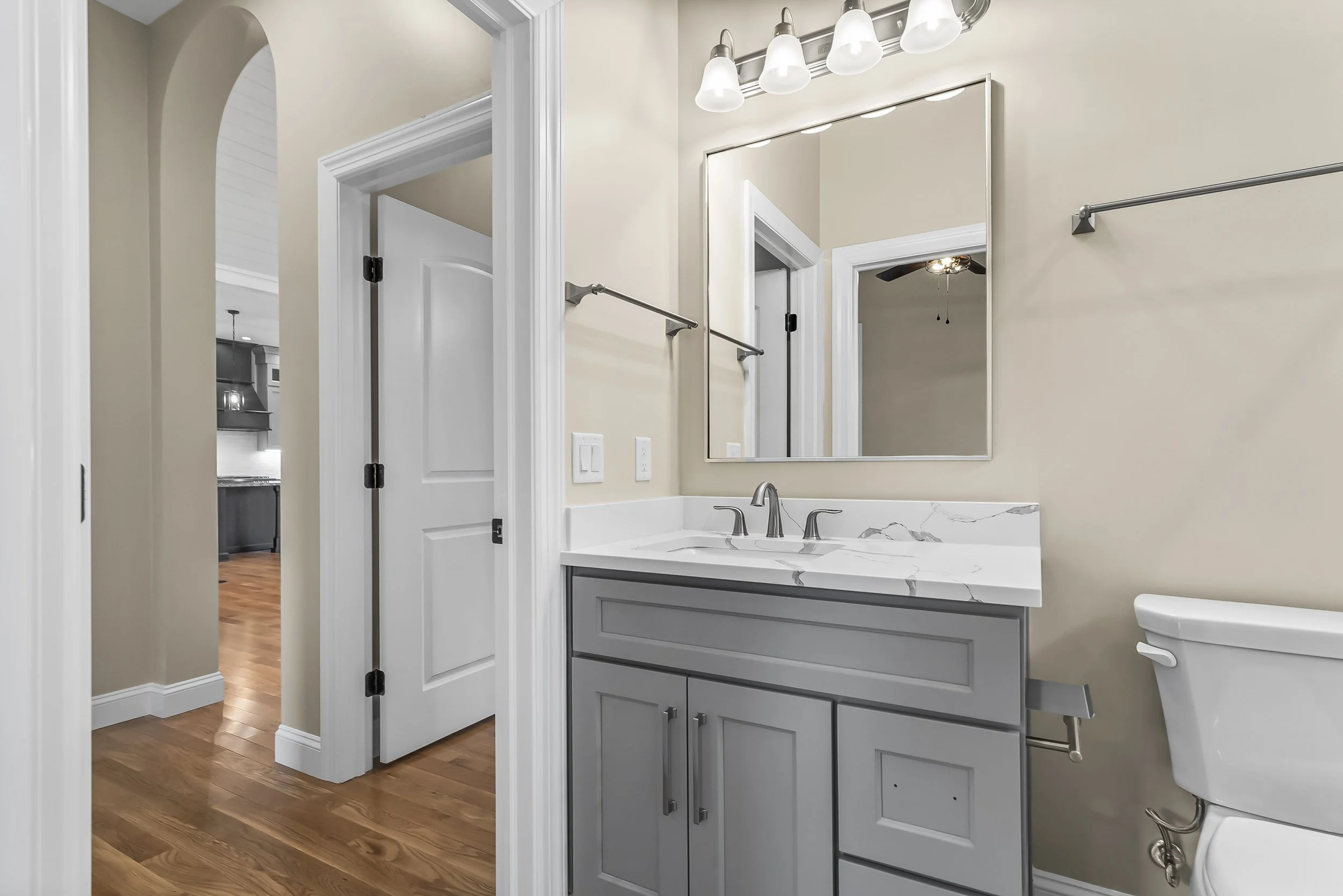 27-5715 leeward lane-3.jpg