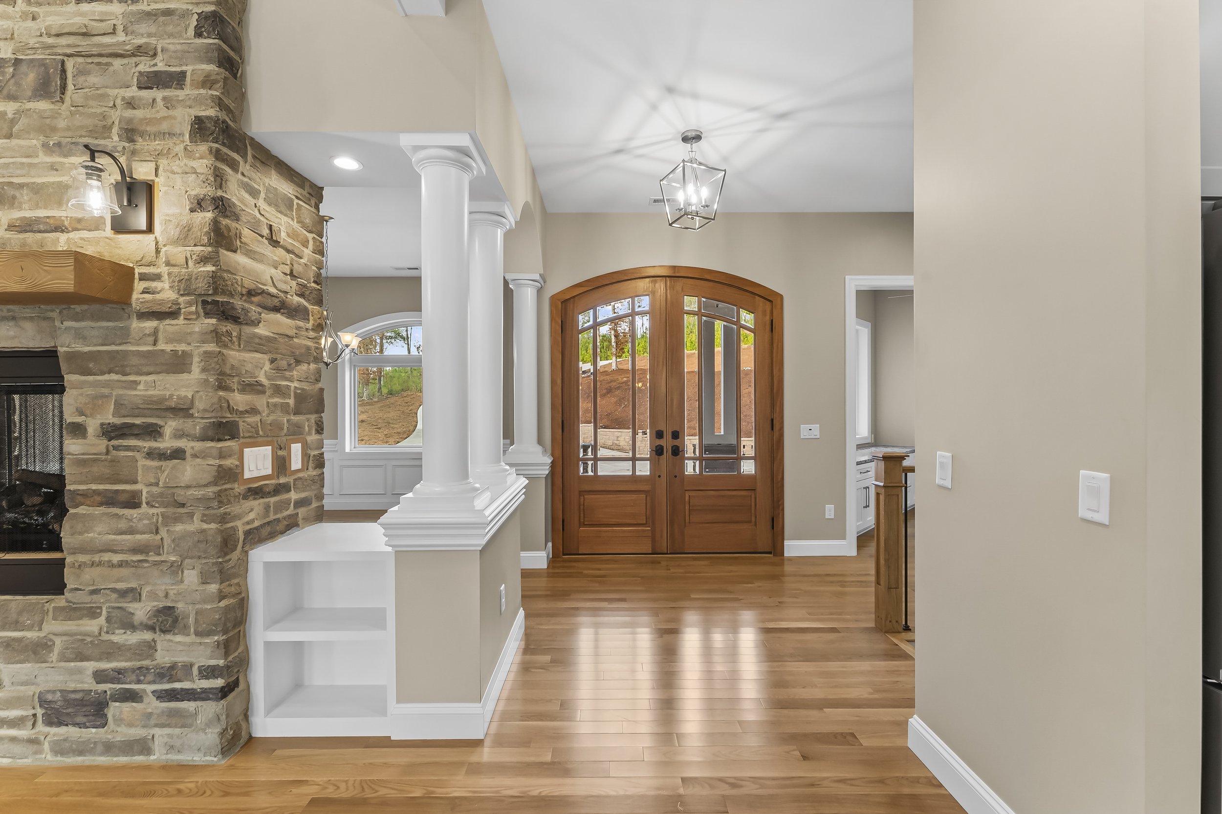 10-5715 leeward lane-21.jpg