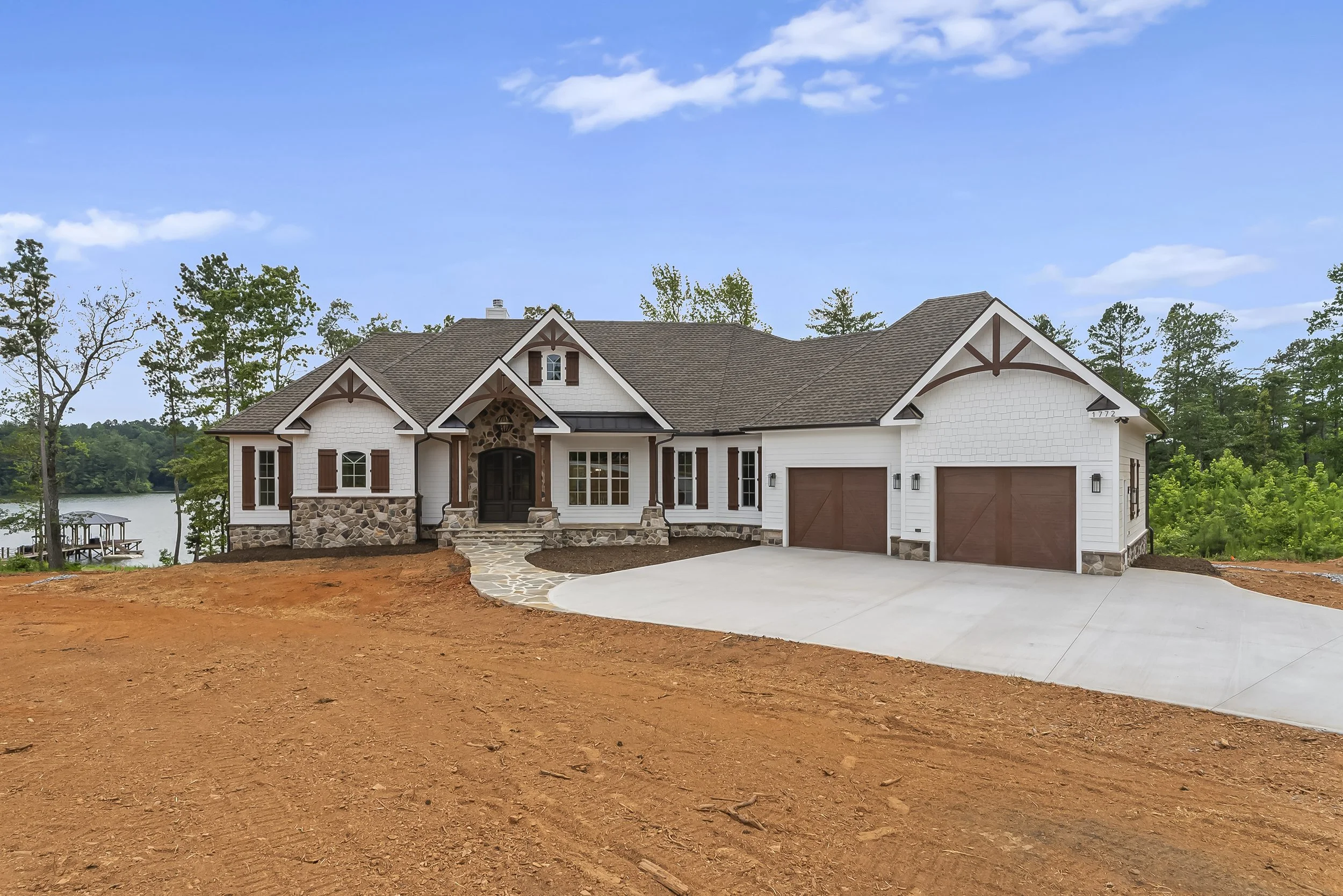 01-1772 scenic ln-1.jpg