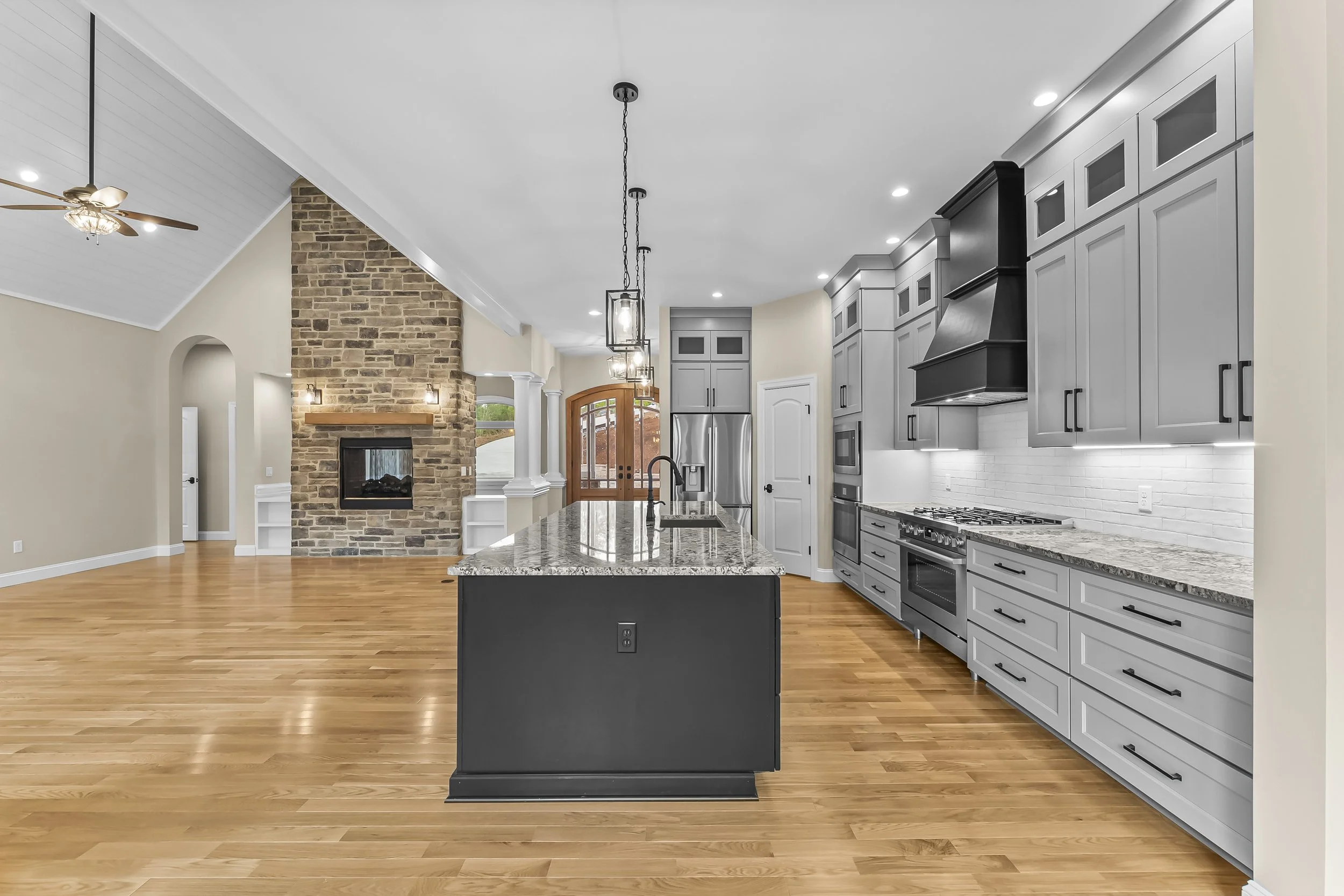 18-5715 leeward lane-16.jpg