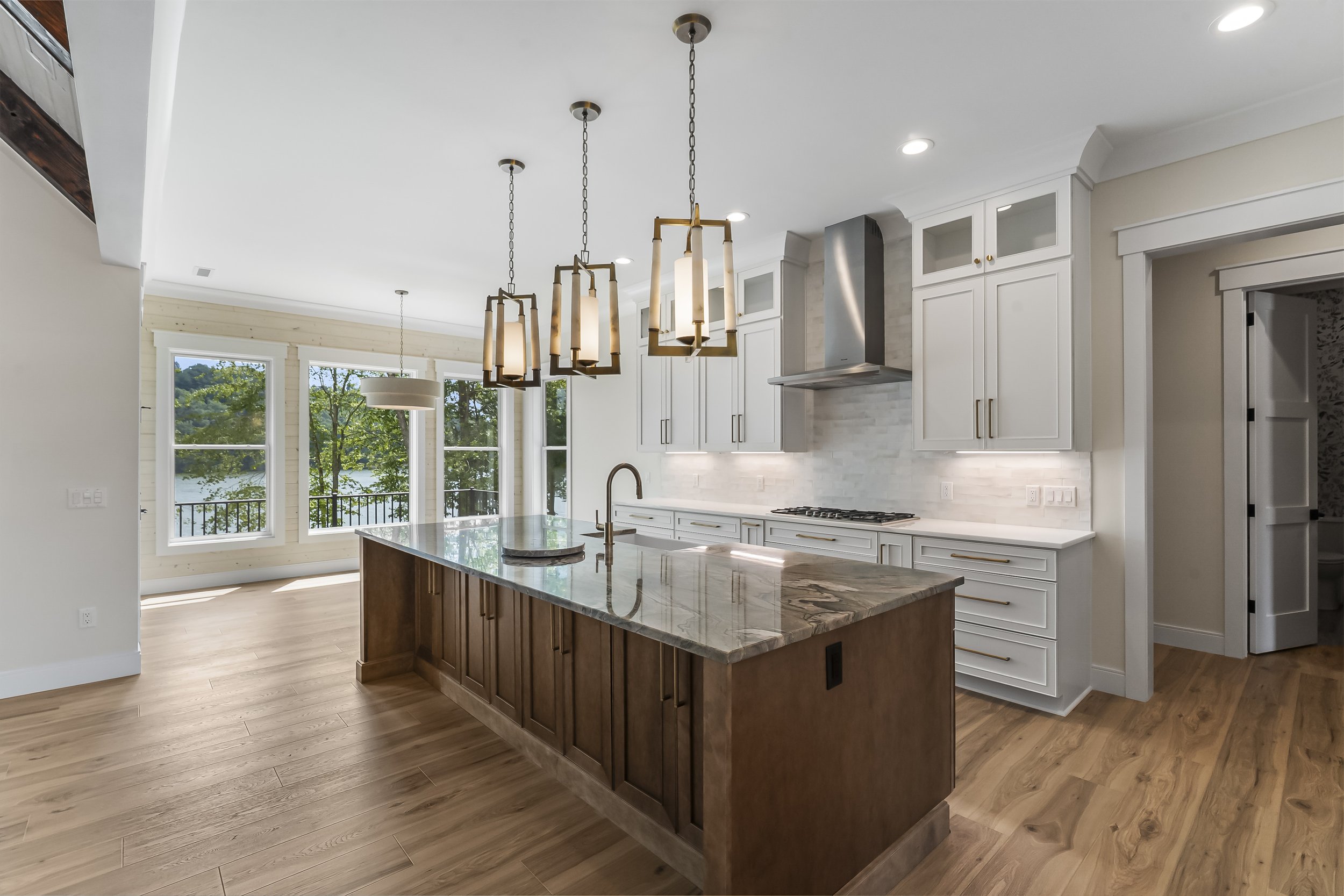 09-1772 scenic ln-9.jpg