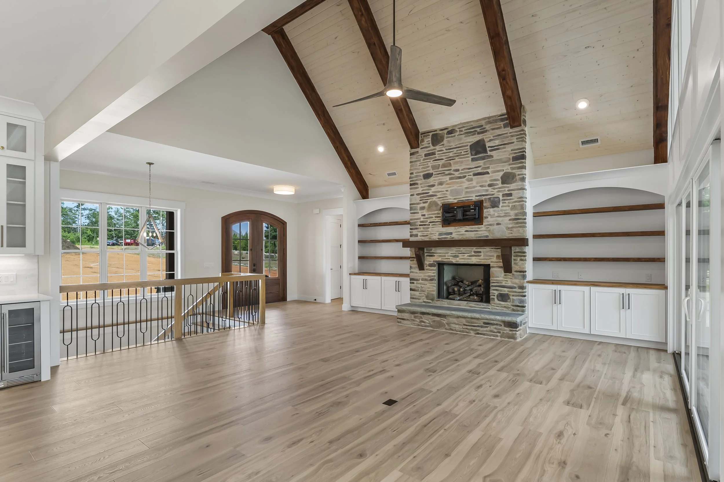 18-1772 scenic ln-16.jpg