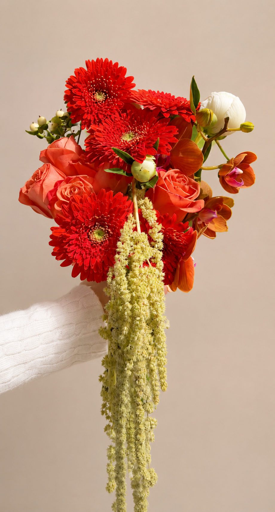 ember-cascade-luxury-bridal-bouqet.PNG