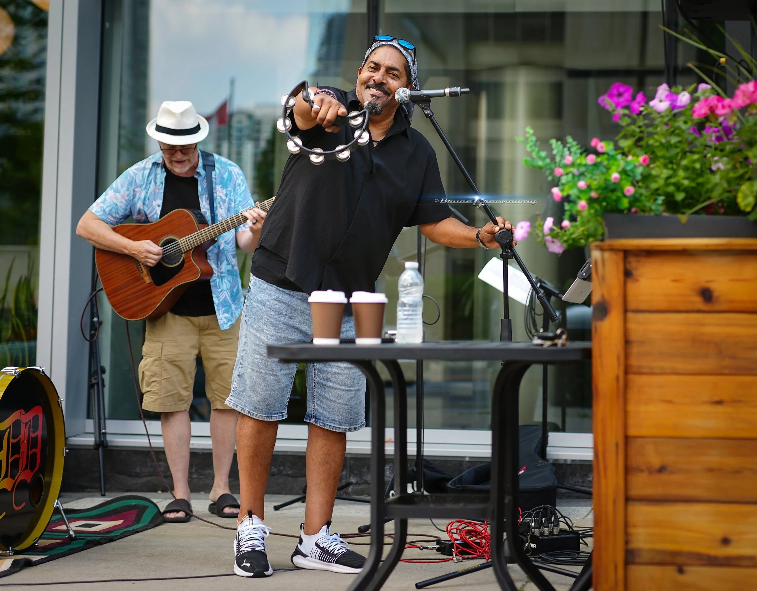 WaylingJames Cafe04.jpg