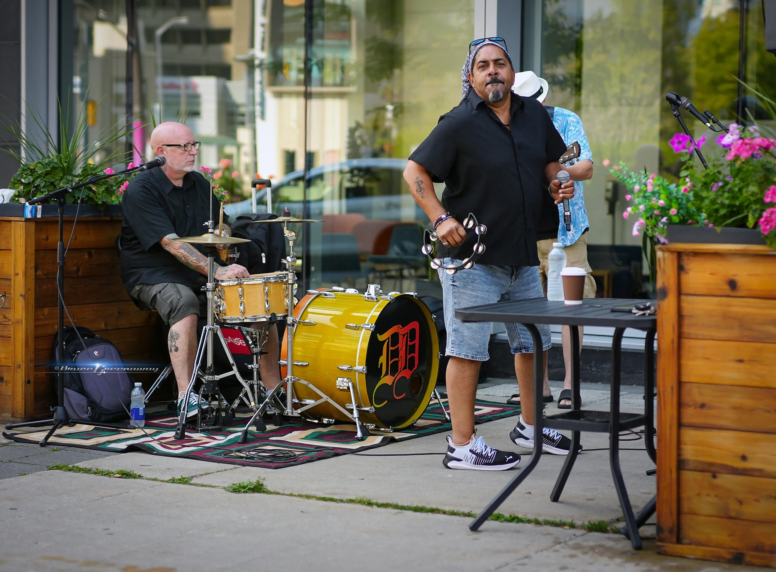 WaylingJames Cafe08a.jpg