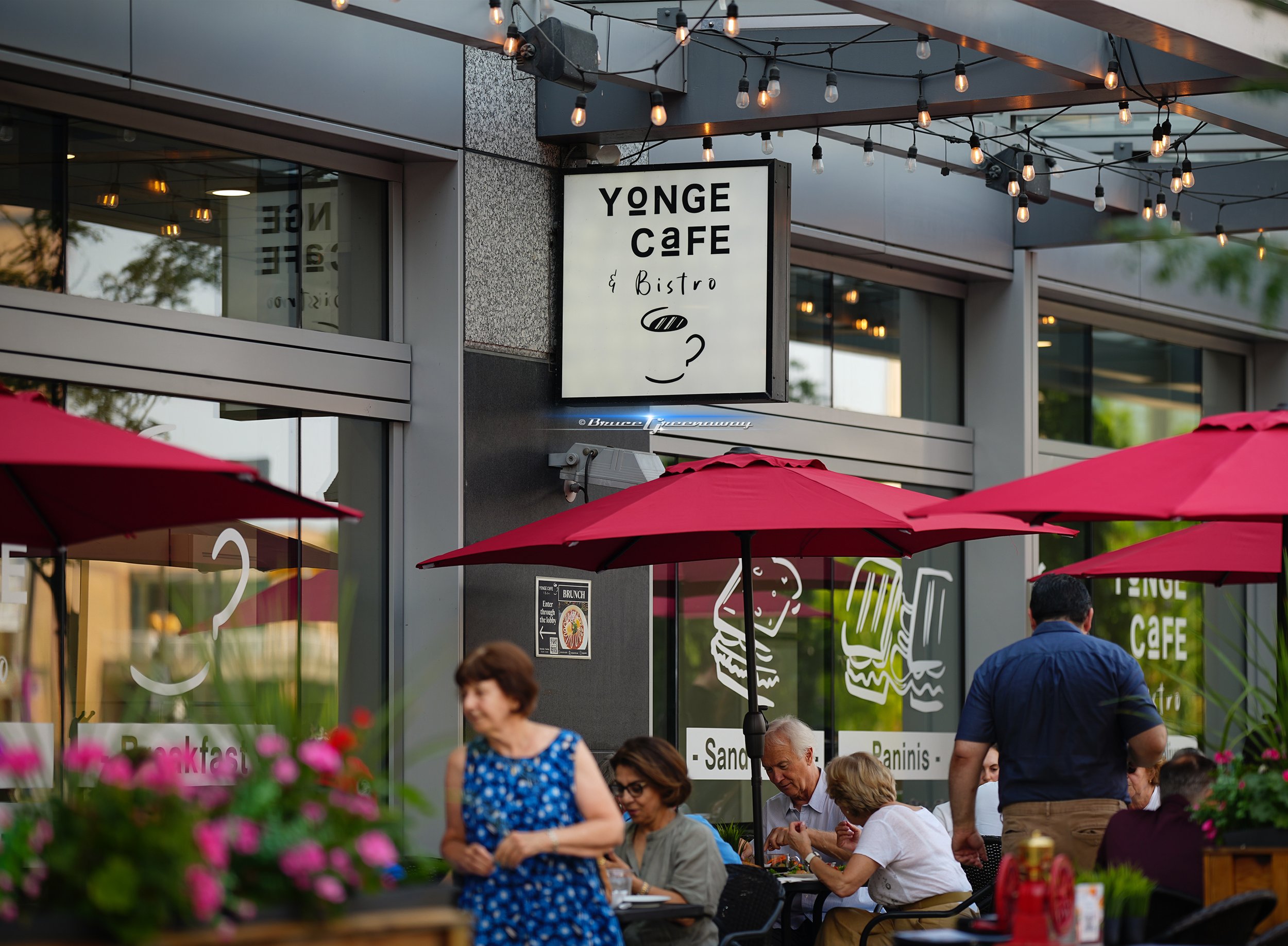 WaylingJames Cafe27.jpg