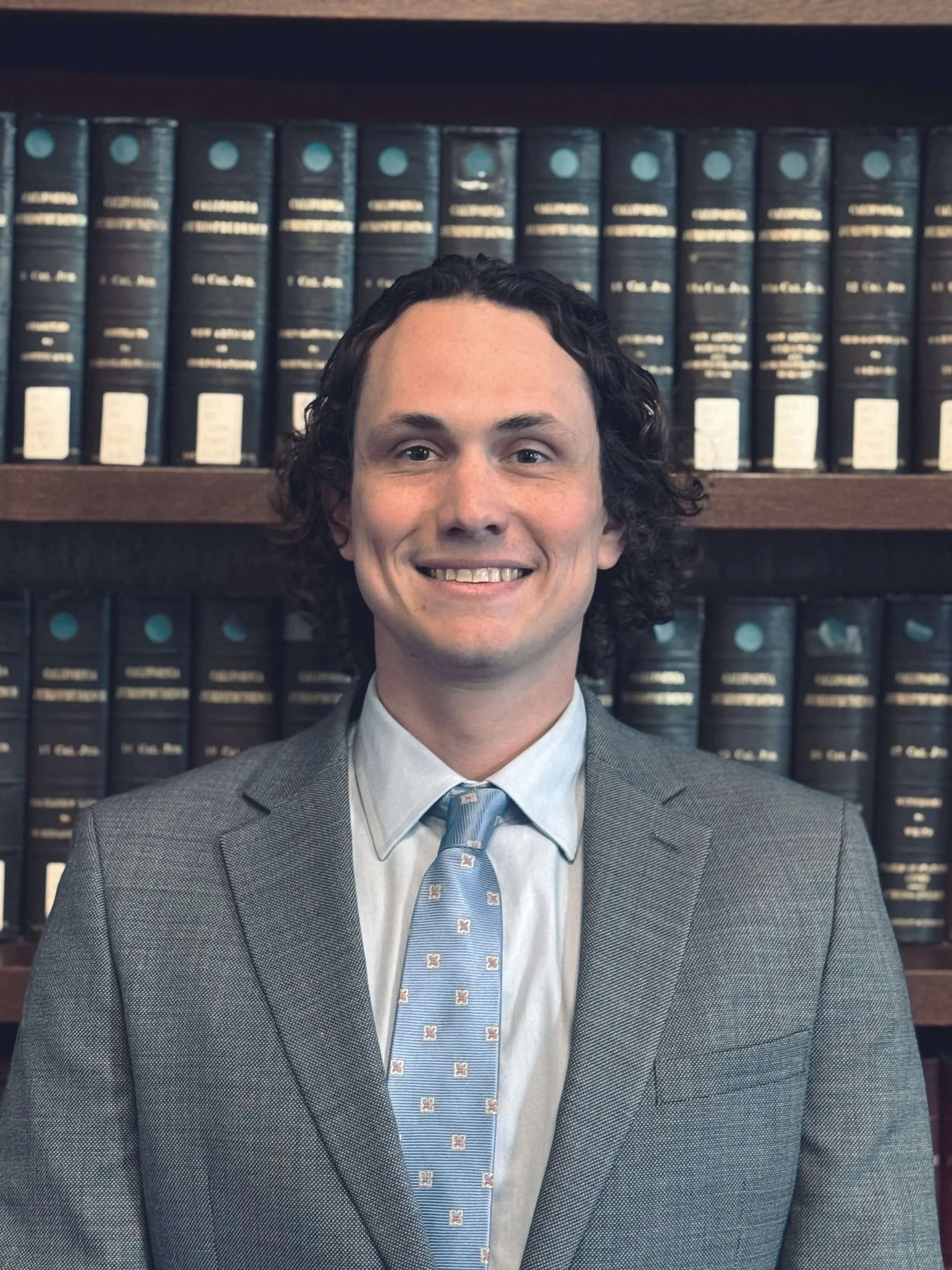 A headshot of law clerk aaron mannis