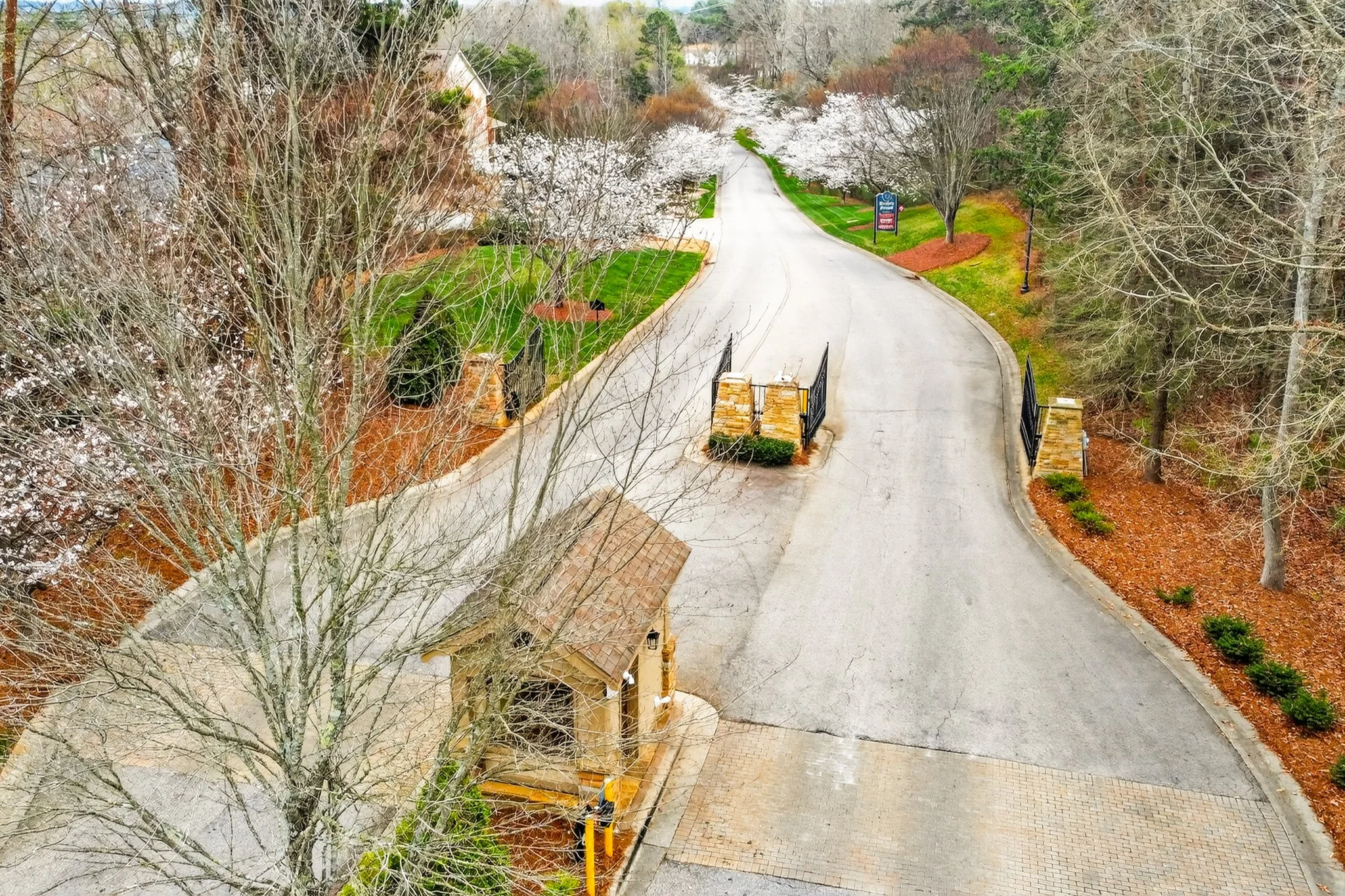 407 Blue Bay Ct edited-260.jpg