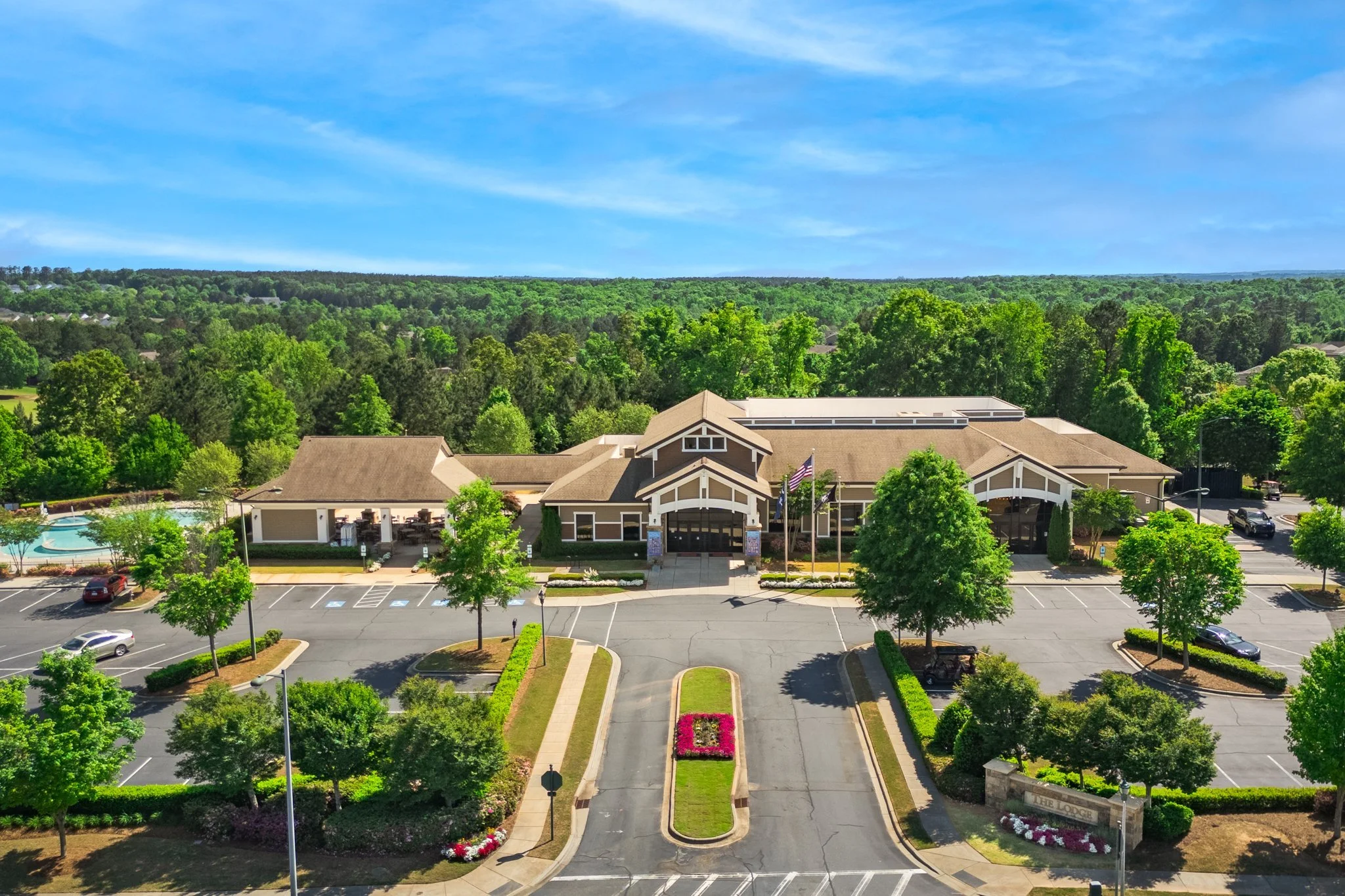 sun-city-carolina-lakes-grand-clubhouse-exterior-front-entrance-active-adult-sc.jpg