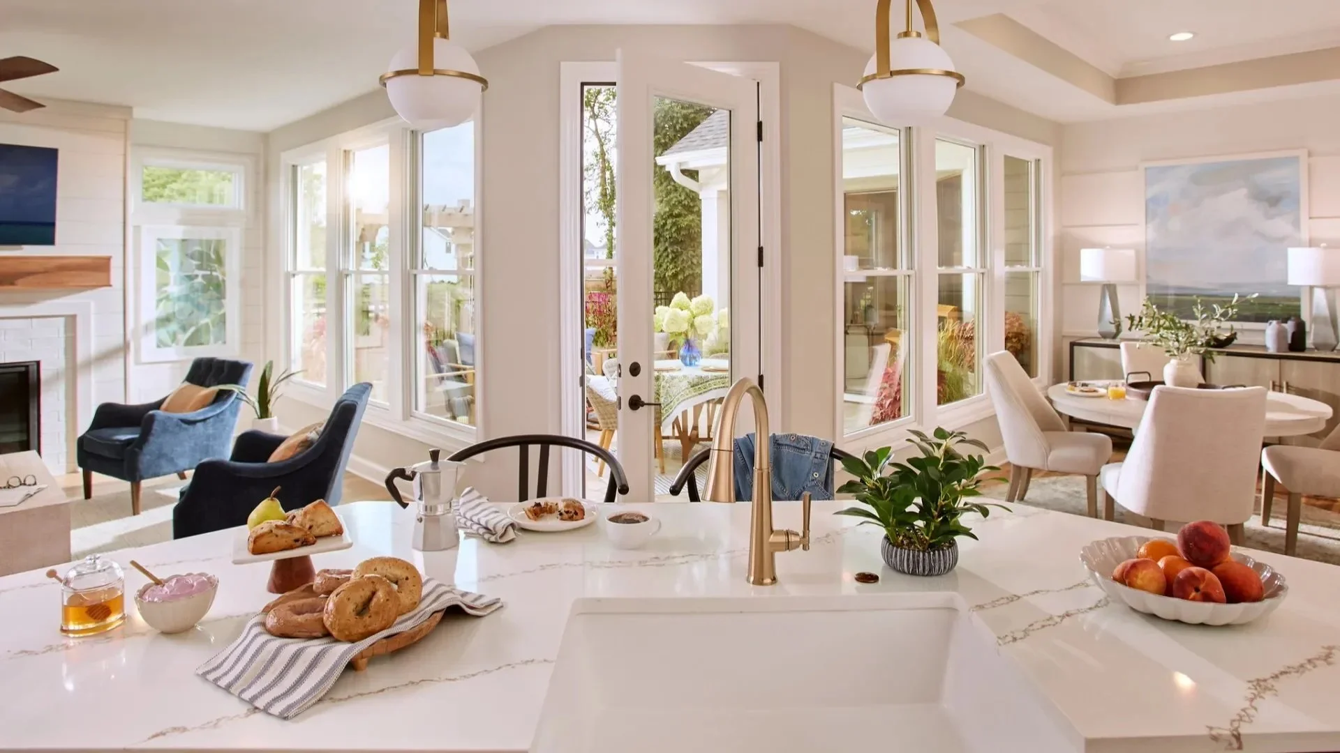 courtyards-55-plus-community-bright-sunroom-indoor-outdoor-living-charlotte-nc.webp