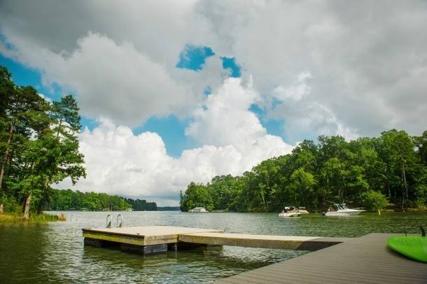 handsmill-on-lake-wylie-floating-dock-waterfront-view-lakefront-community-lake-wylie-sc.jpg