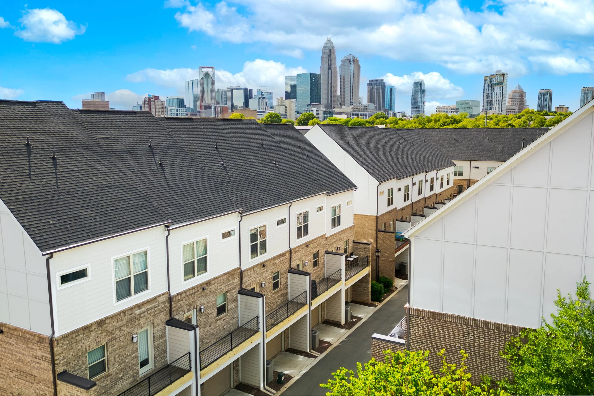 15036 New Amsterdam Lane-159.jpg