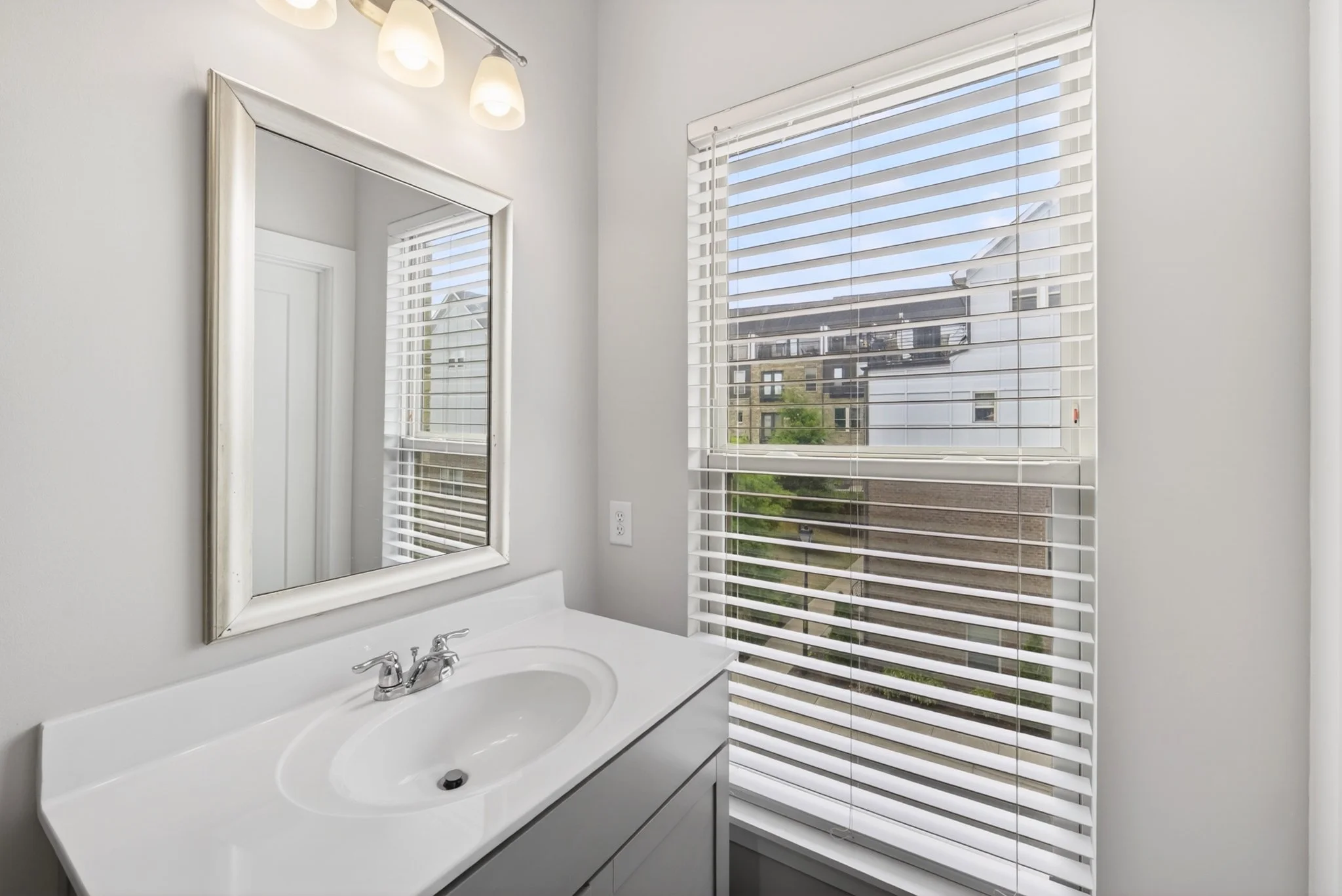15036 New Amsterdam Lane-186.jpg